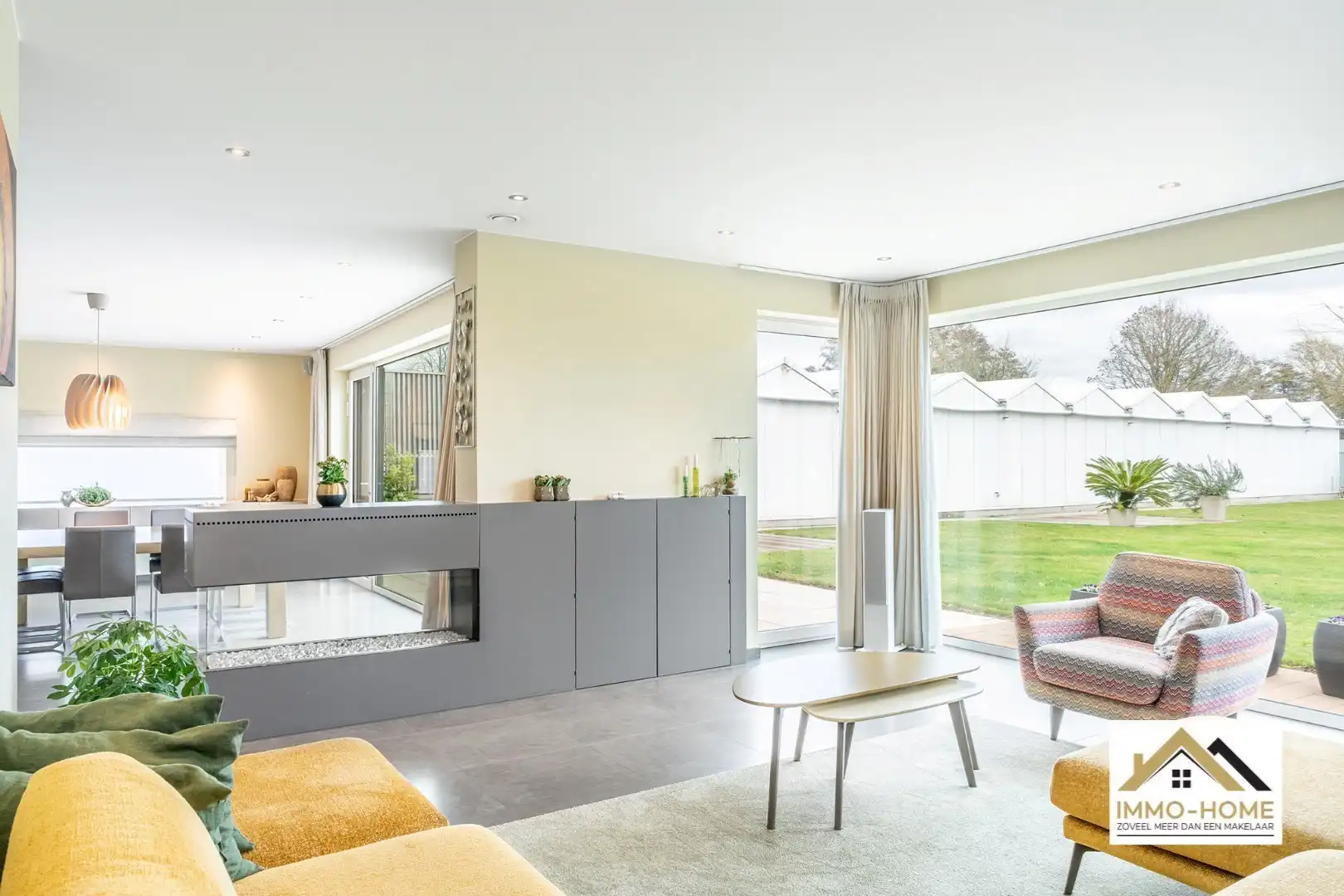 Vrijstaande woning met 3000M2 grond en landelijk uitzicht!! foto 8