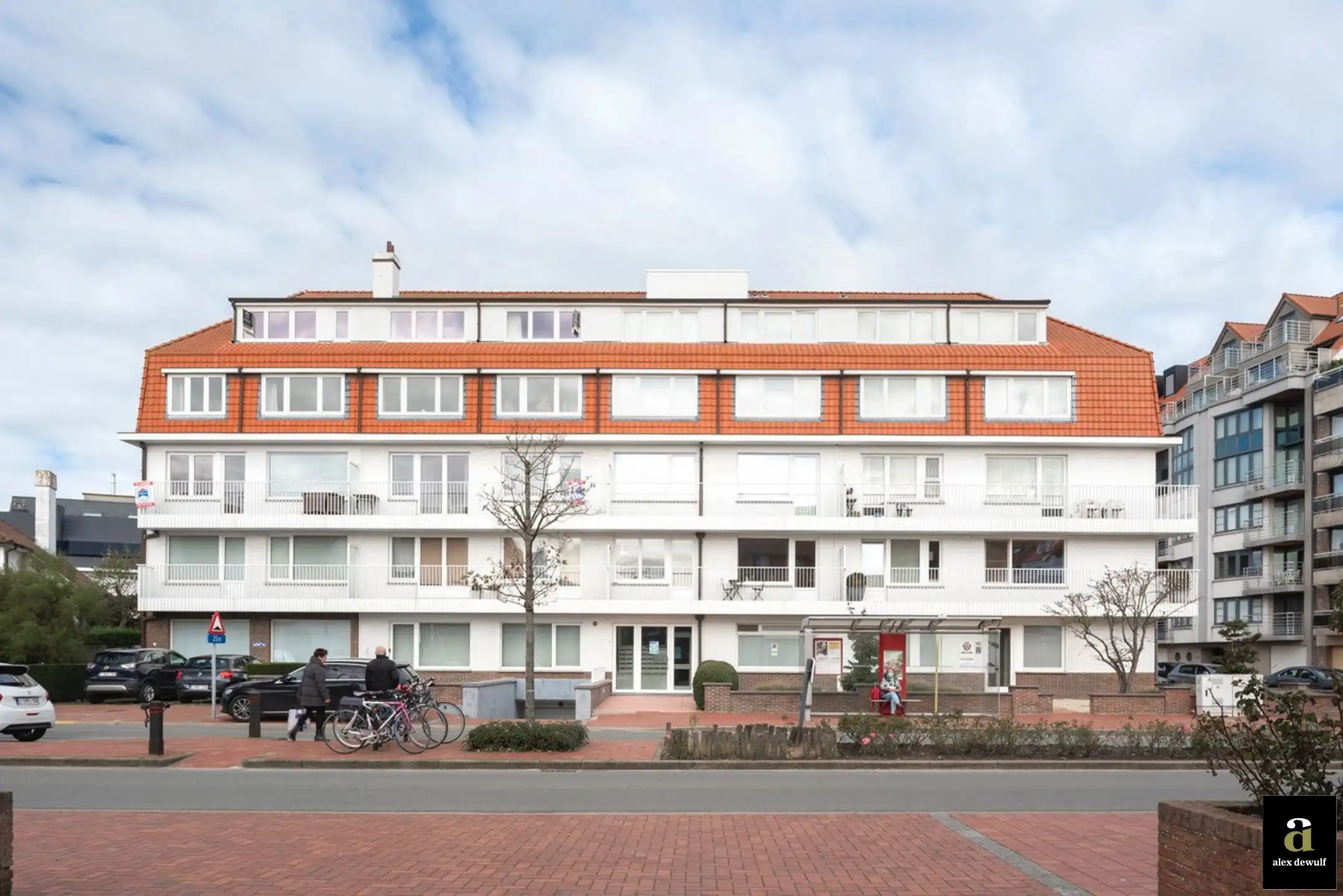 1-slaapkamerappartement met zeezicht in de Bayauxlaan. foto 11