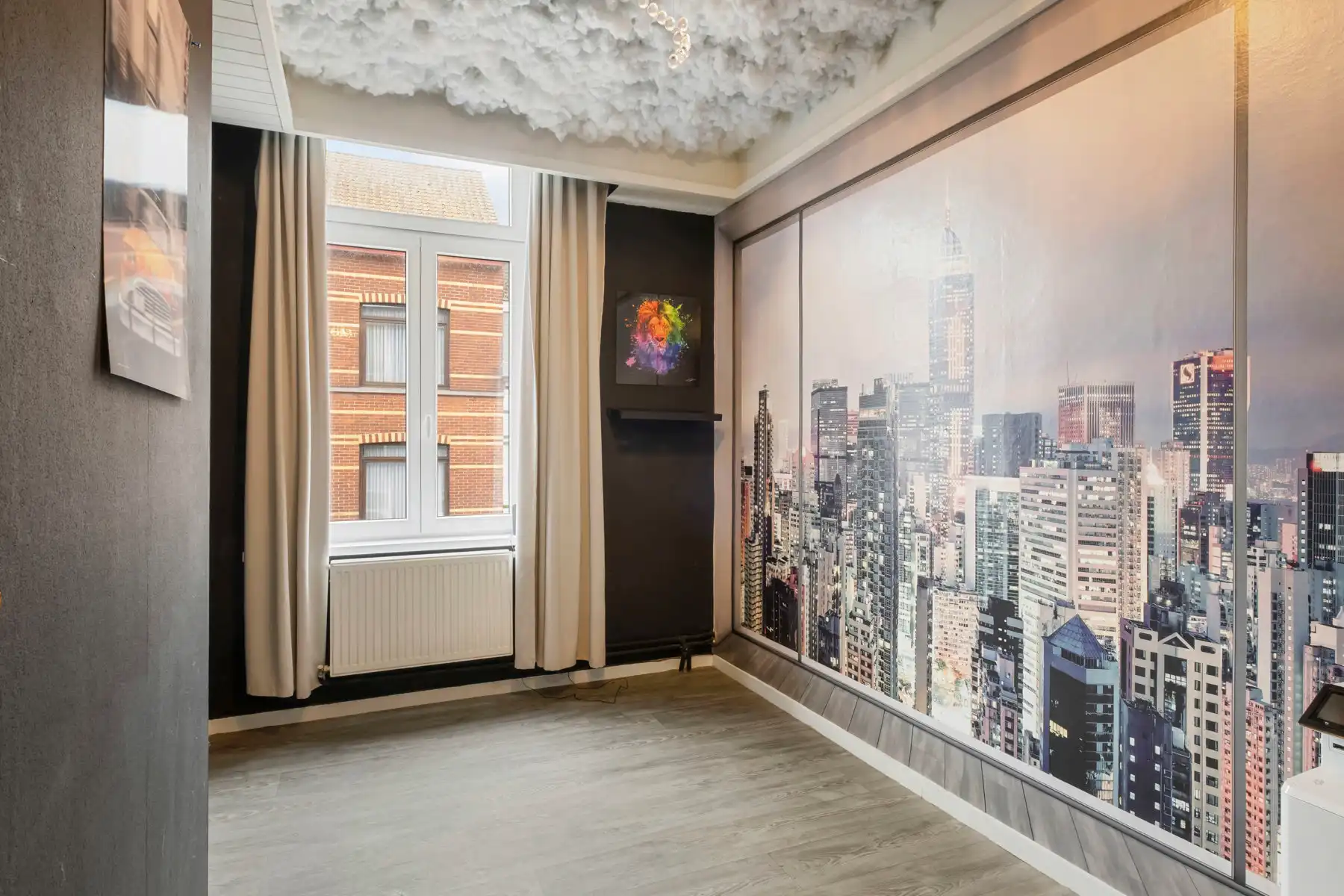 Ruim gerenoveerd herenhuis in Oostende. foto 10