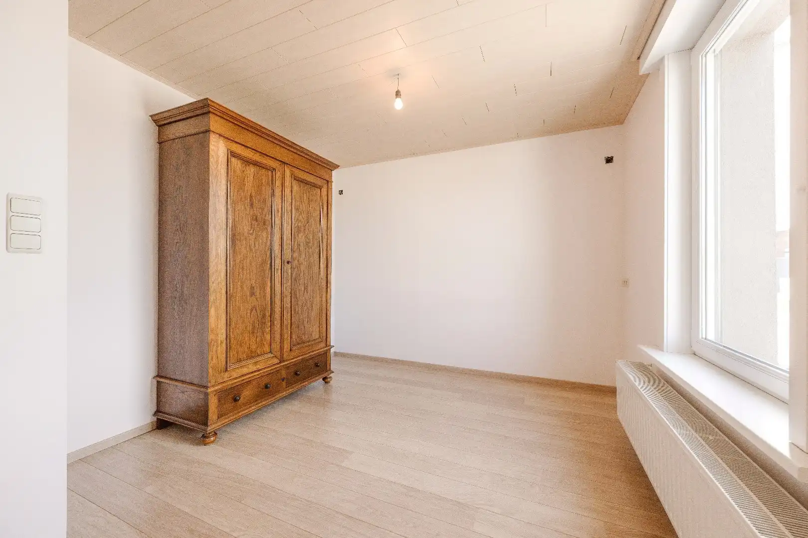 VERRASSEND RUIME WOONST (HANDELSHUIS) MET TUIN & GARAGE | TOEGANG ACHTEROM foto 16