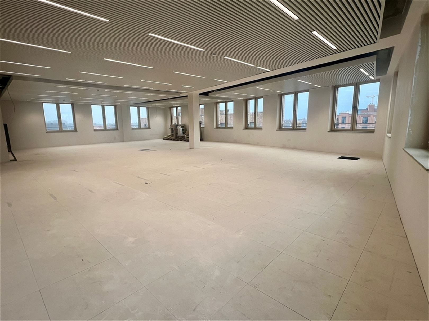 Nieuwbouwkantooor nabij het Gentse stadscentrum Keizerpoort met oppervlakte van 257 m² foto 7