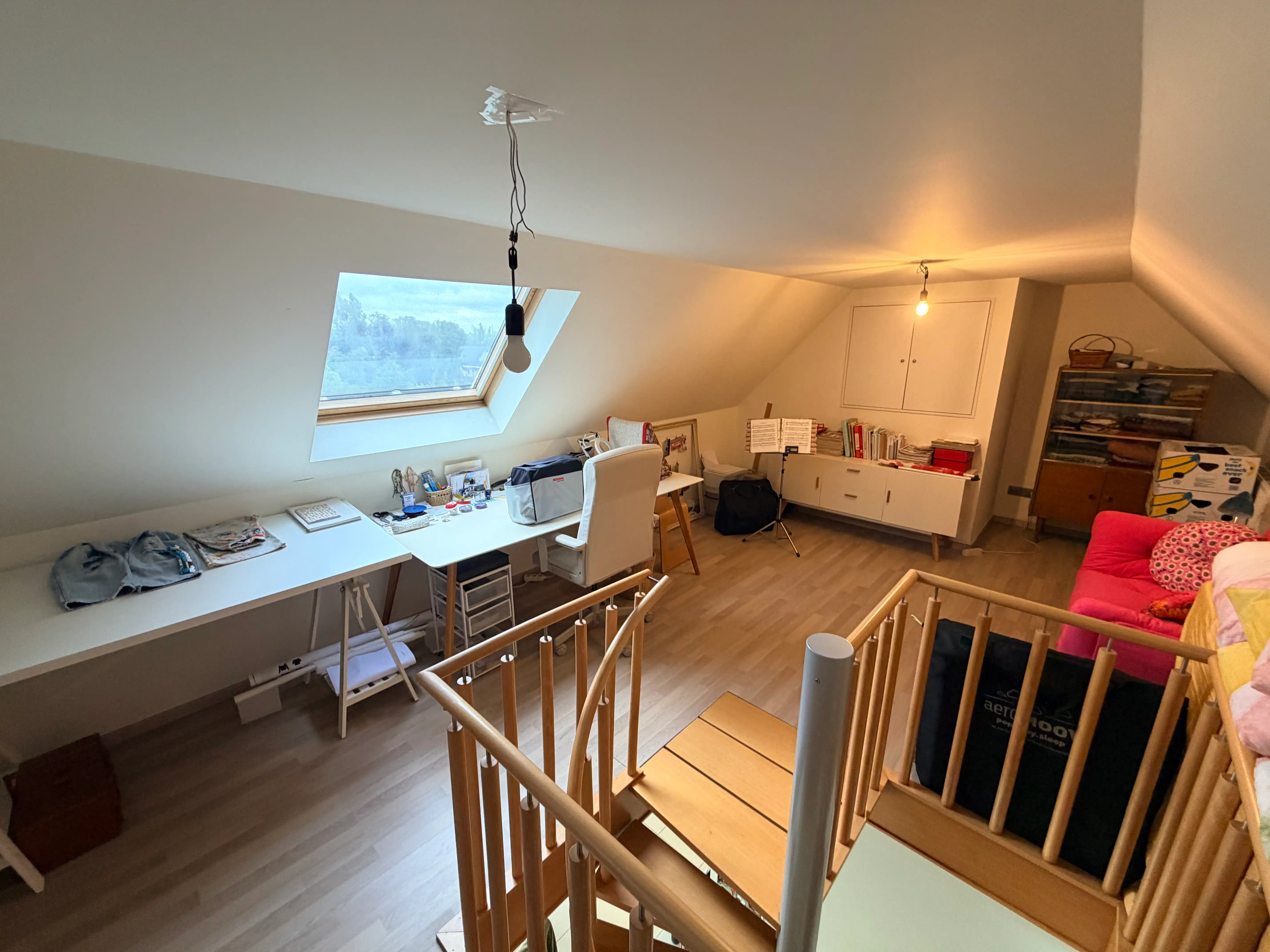 --- COMING SOON --- Ruim duplex-appartement met zonnig terras en autostaanplaats in centrum Oostakker! foto 8