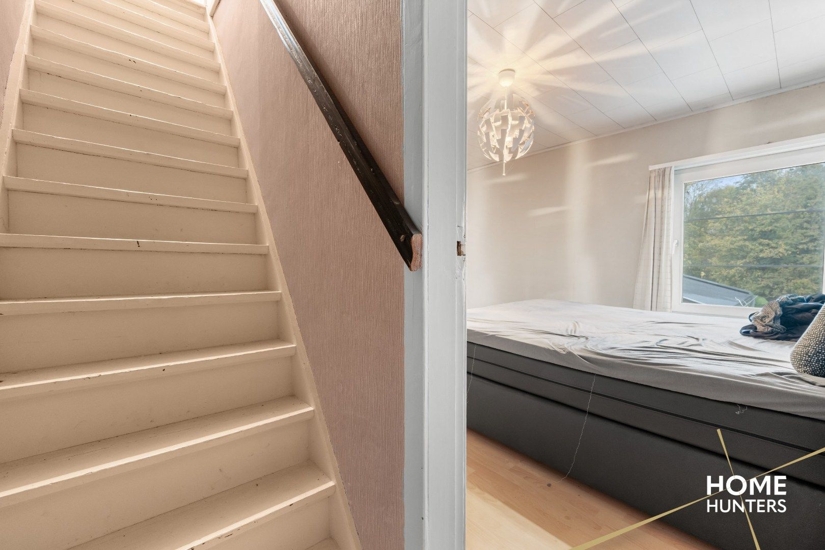 Charmante, op te frissen rijwoning met ruime tuin en 3 slaapkamers foto 18