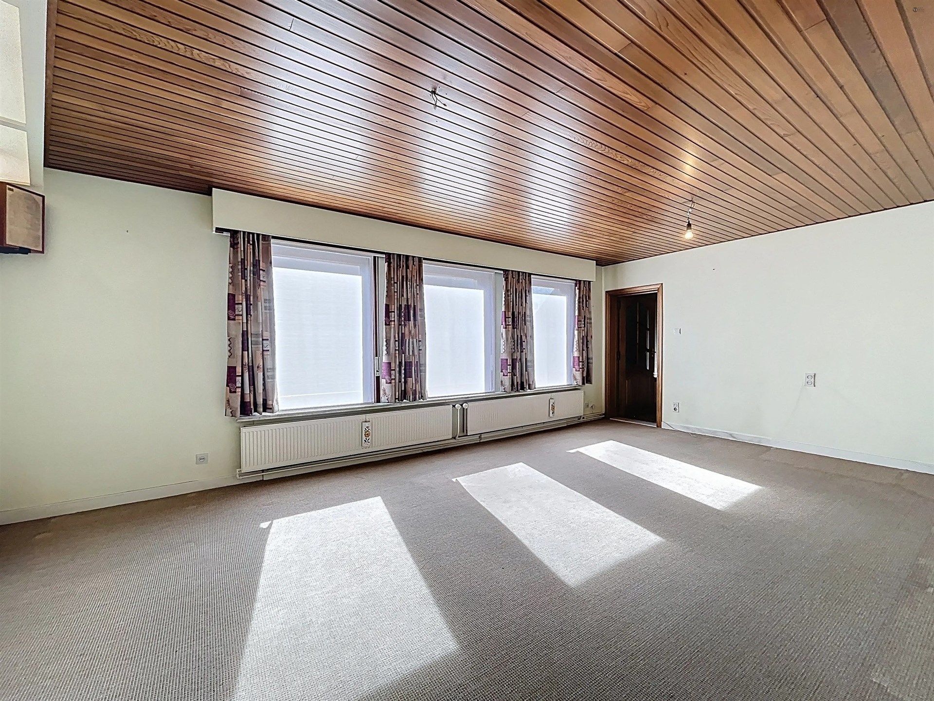 Ruime woning met garage op perceel van 512 m² foto 15