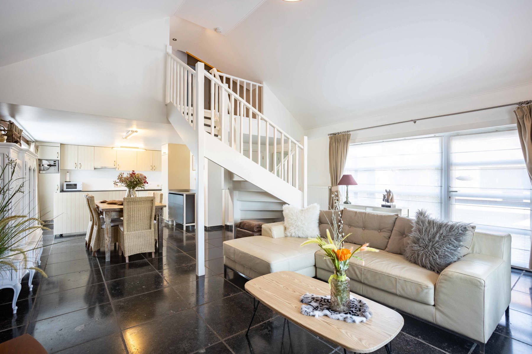 Exclusieve vastgoedparel met 3 vakantiewoningen en wellness foto 16