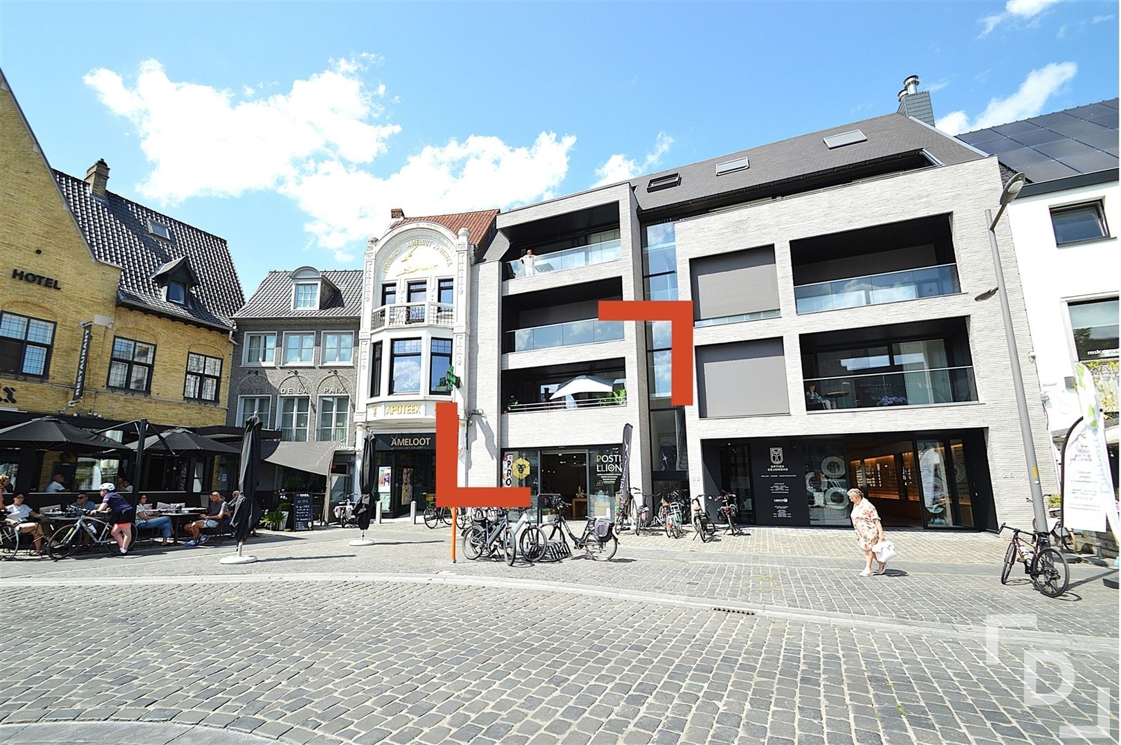 Prachtig afgewerkt appartement op de Grote Markt in Poperinge. foto 19