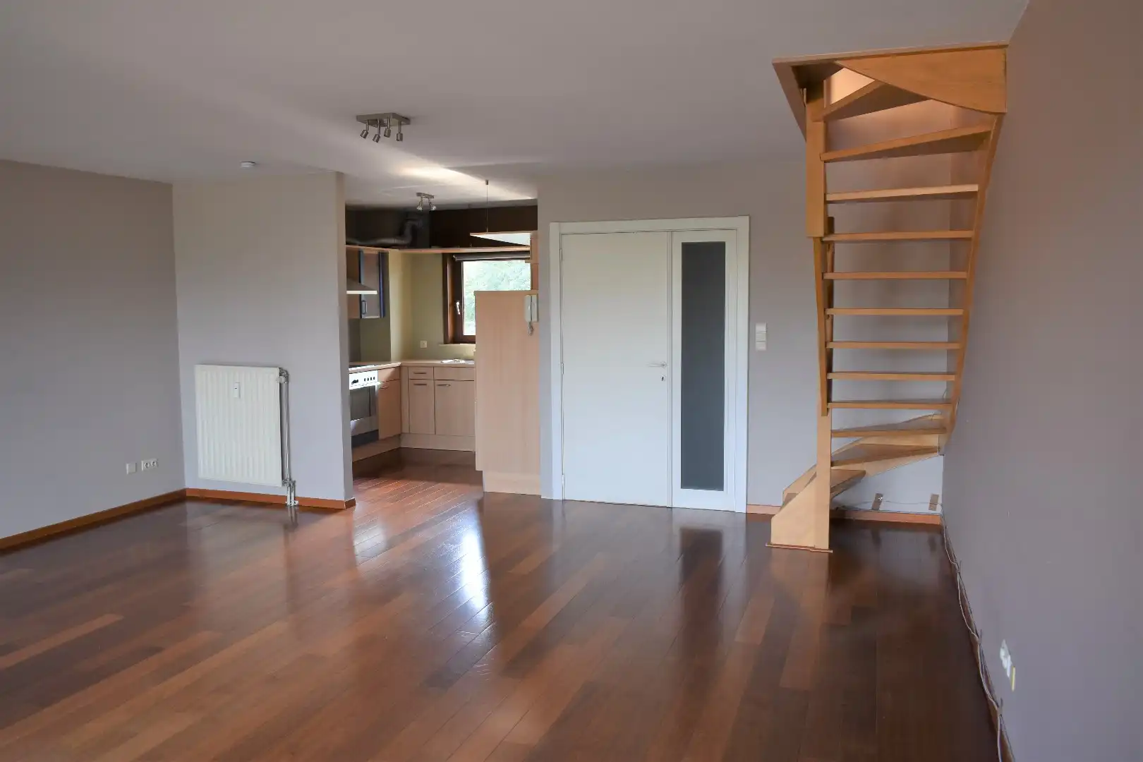 Ruim duplex-appartement met zicht op de Portus Ganda. foto 6