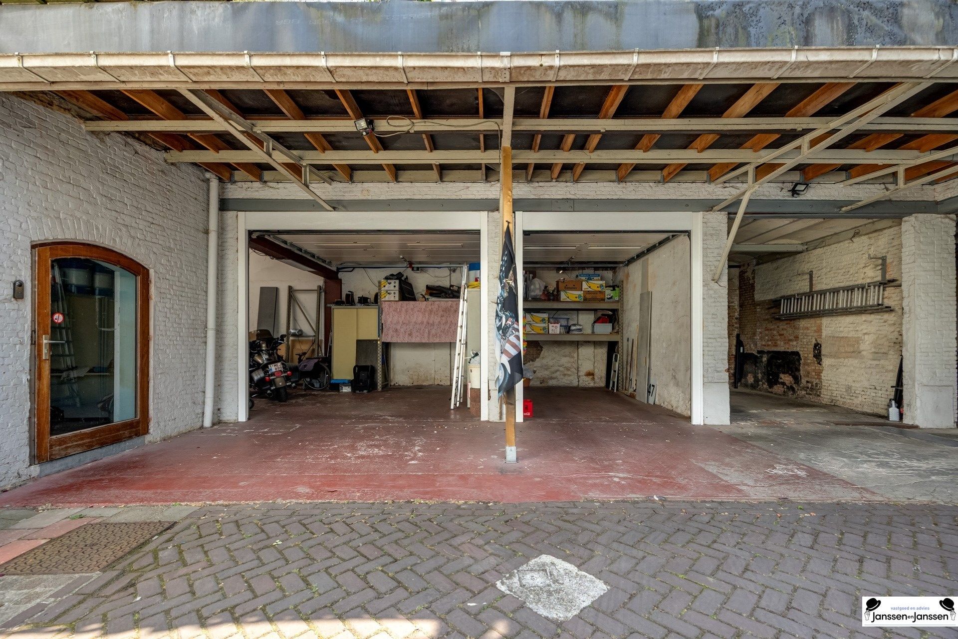 Ruim appartement in voormalige suikerfabriek Merksem foto 19