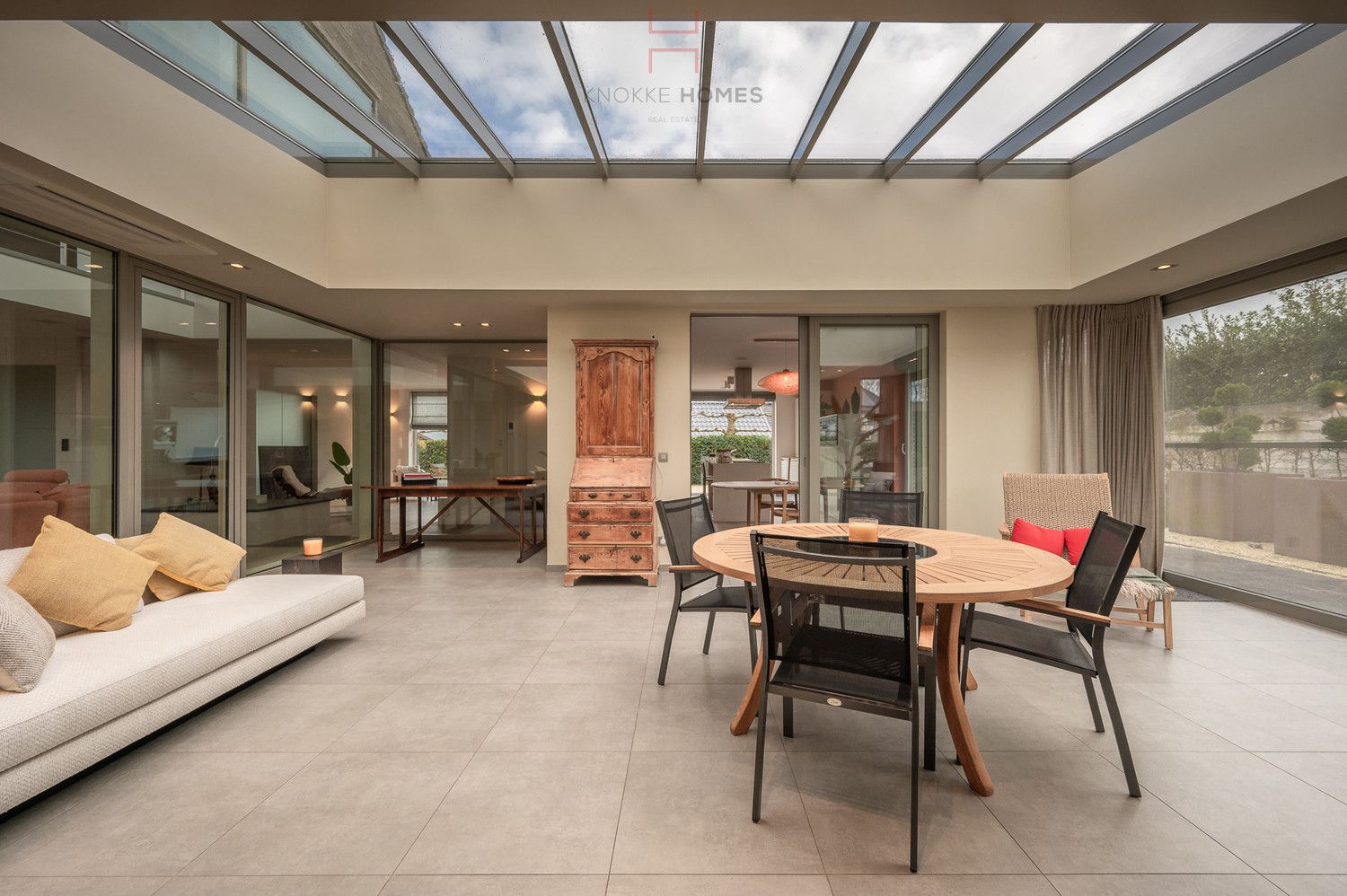 Bijzonder ruime en zeer rustig gelegen villa in Damme-Sijsele foto 17