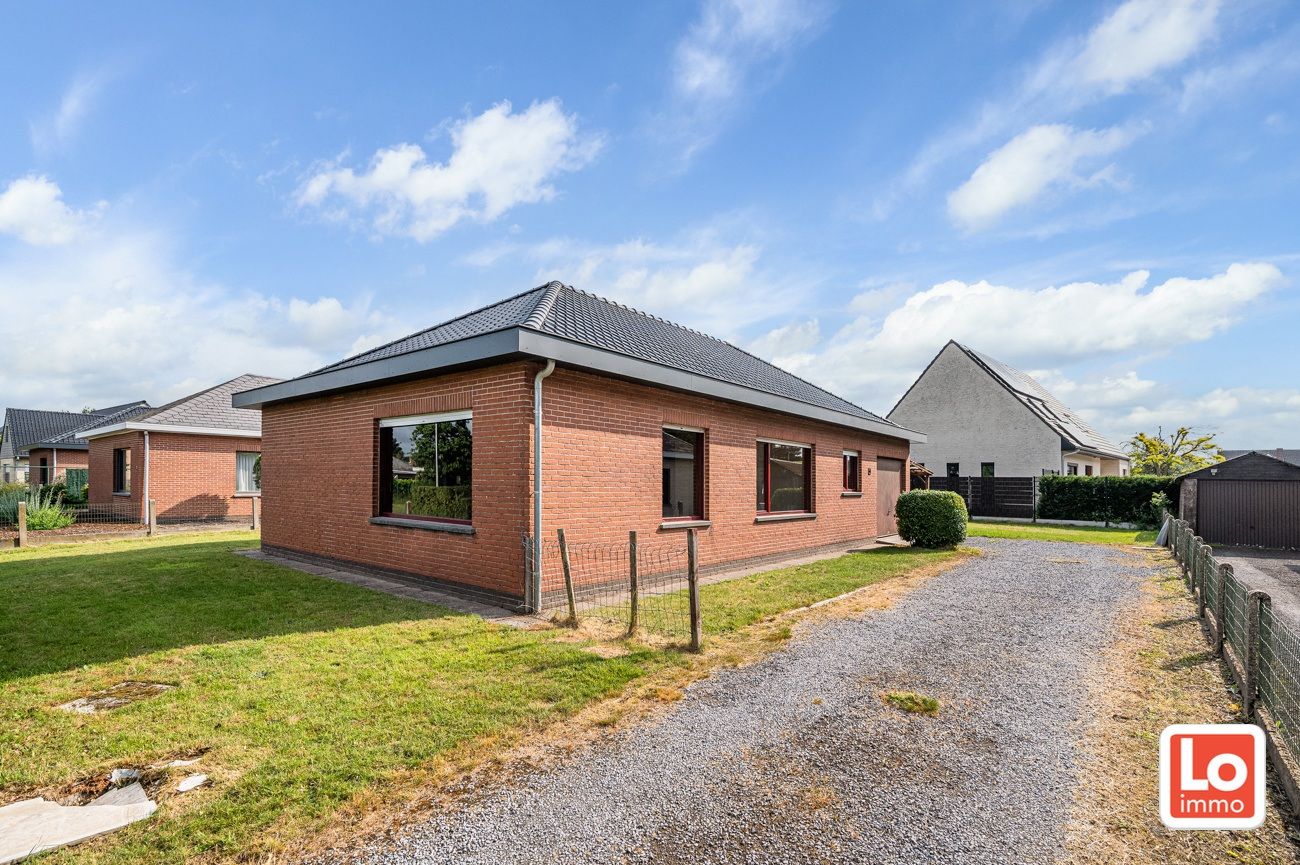 Degelijke open gelijkvloerse bebouwing met inpandige garage op een toplocatie in Lochristi! foto 5