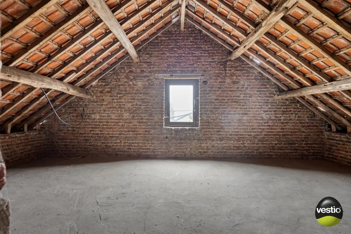 VIERKANTSHOEVE MET 4 BIJHORENDE VARKENSSTALLEN TE SINT-HUIBRECHTS-HERN op 65A79CA. foto 22