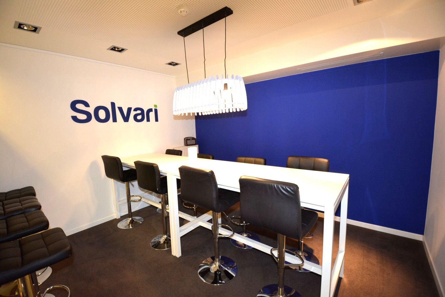 VERZORGD KANTOORGEBOUW MET PARKING! foto 10