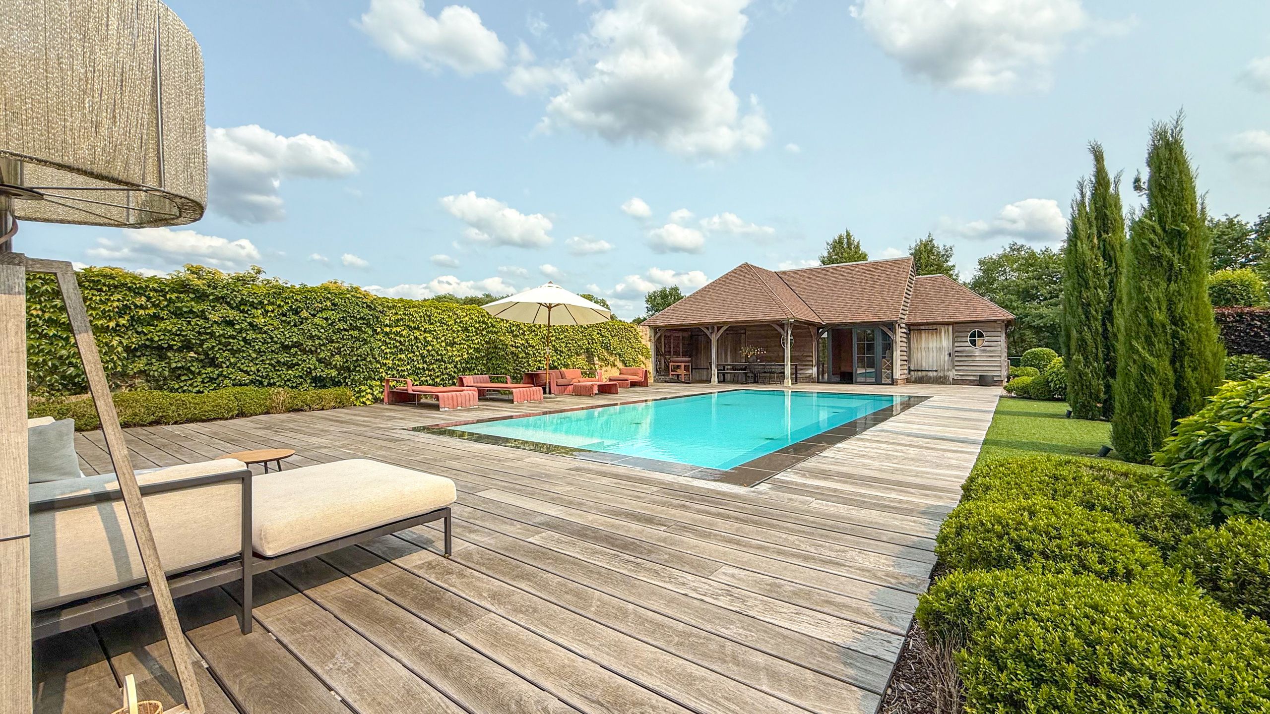Exclusieve villa met zwembad op riant perceel in Koersel! foto 62