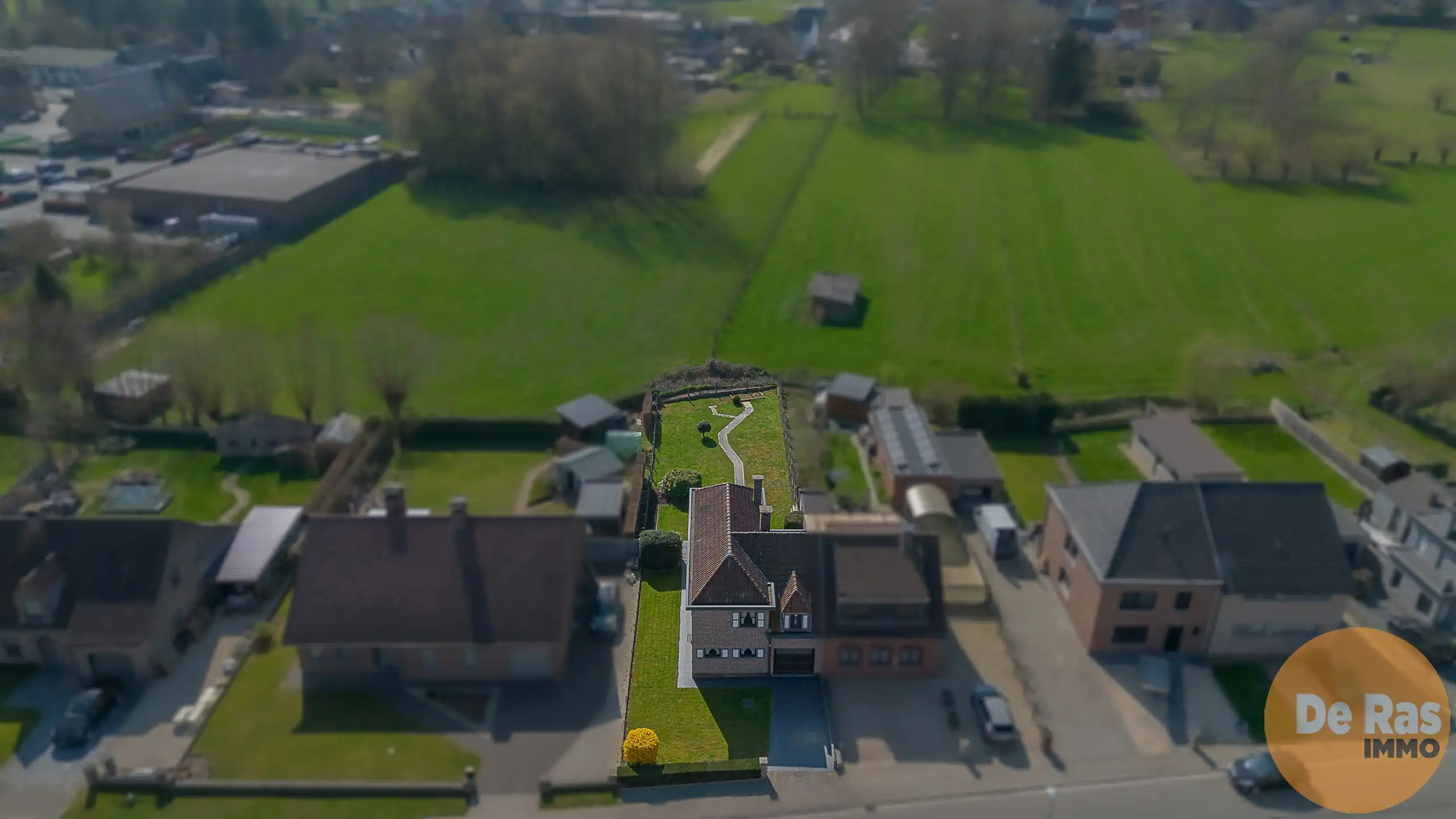 Hoofdfoto van de publicatie: BORSBEKE - Zeer goed onderhouden woning met tuin