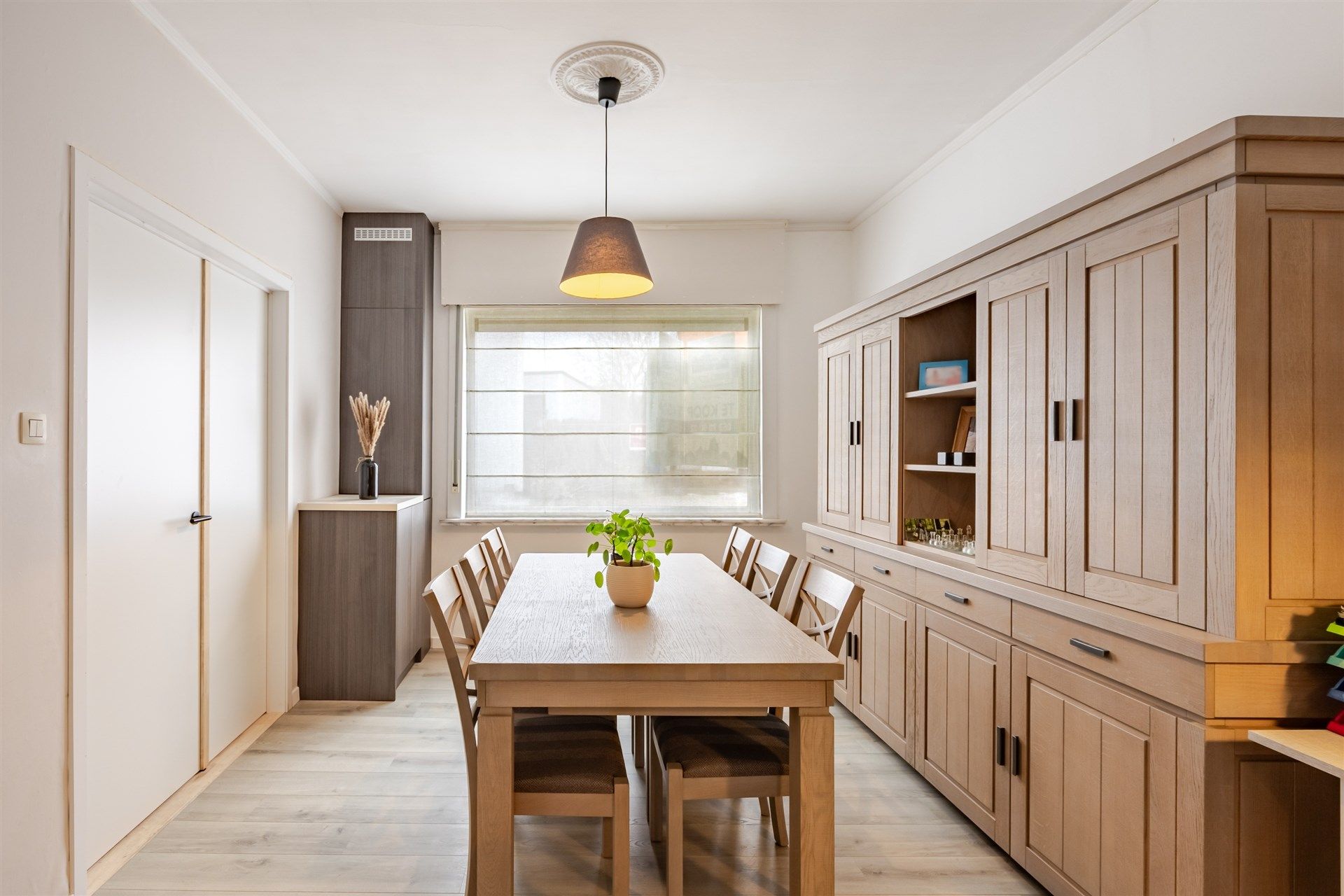 Instapklare en gerenoveerde woning met drie slaapkamers, tuin en zonnepanelen in het centrum van Welle foto 12