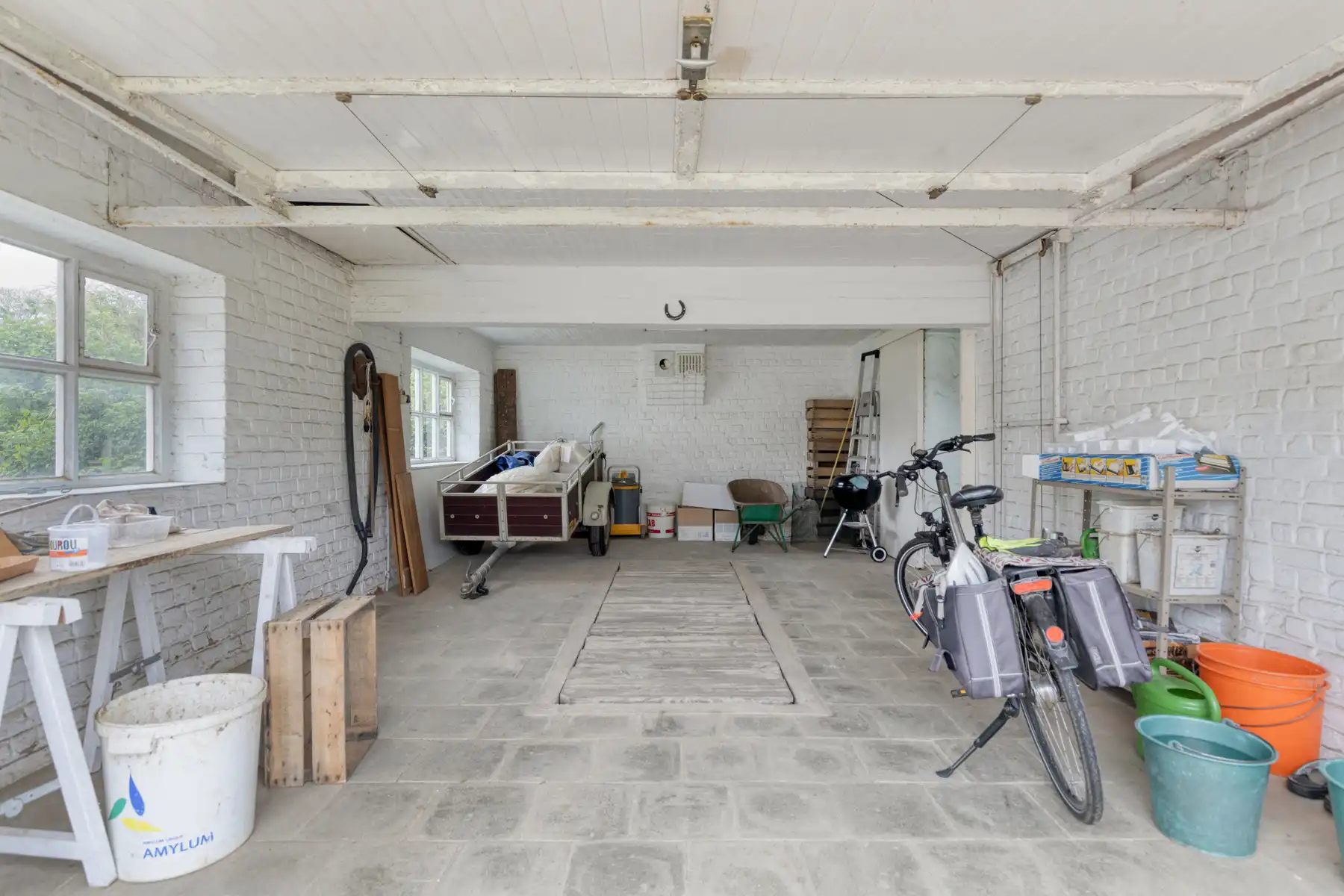 Landelijke woning met bouwgrond, bijgebouw en weideland foto 19