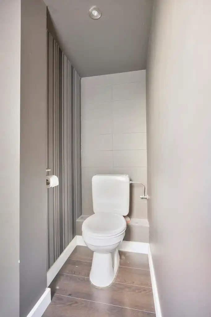 Karaktervol herenhuis met 3 slpk. in Zellik – instapklaar foto 17