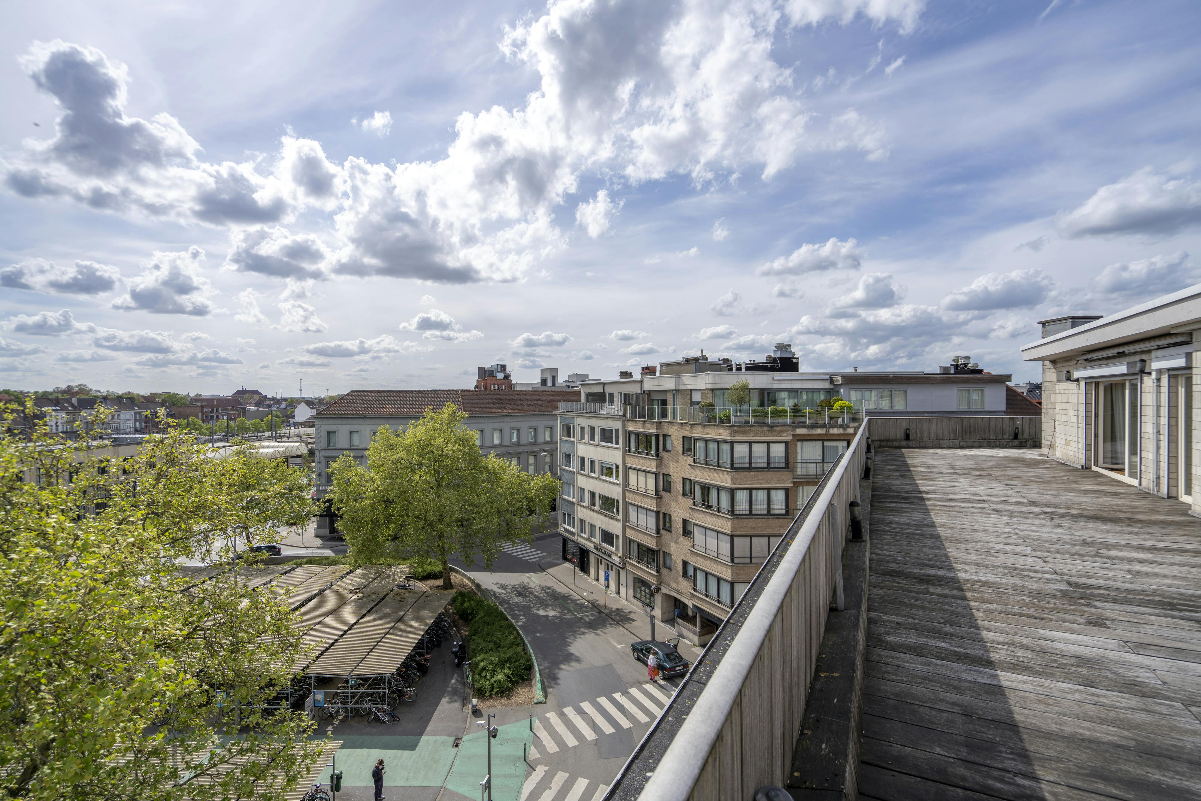 Penthouse (147m²) te koop in hartje Kortrijk! foto 5