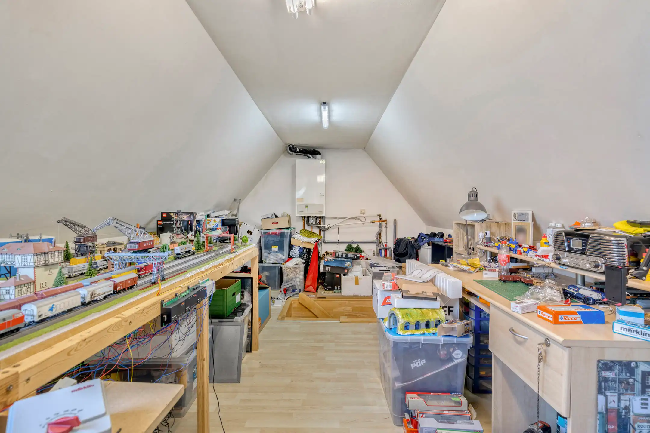 Instapklare halfopen woning met 3 à 4 slaapkamers foto 19
