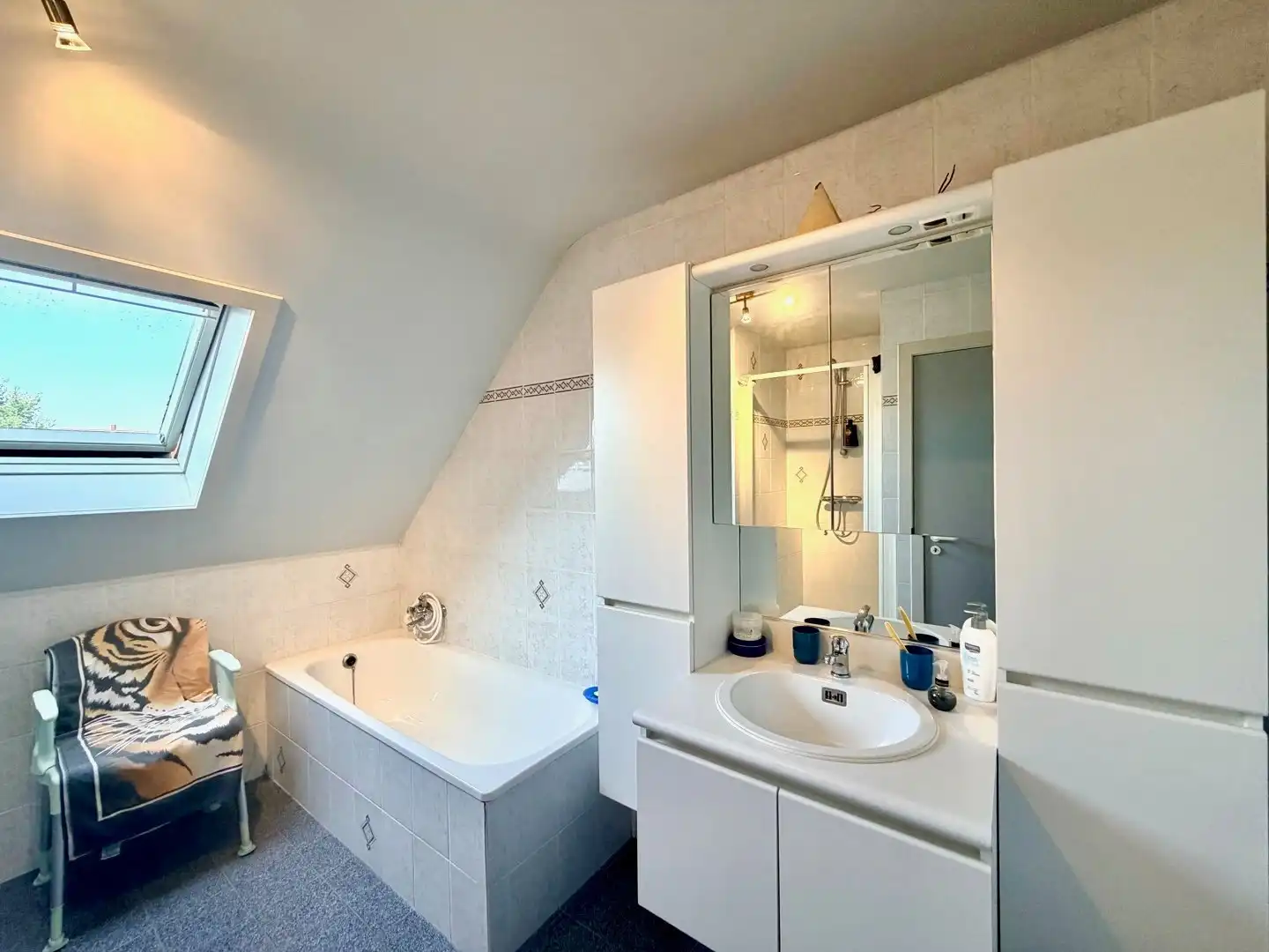 Instapklare ruime woning met zonnige tuin! foto 16