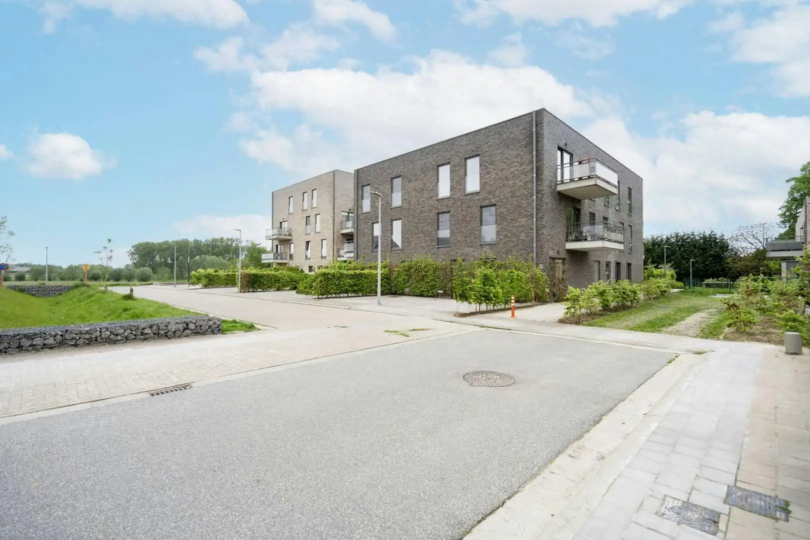 Bovengrondse autostaanplaats te koop in Heule foto 3