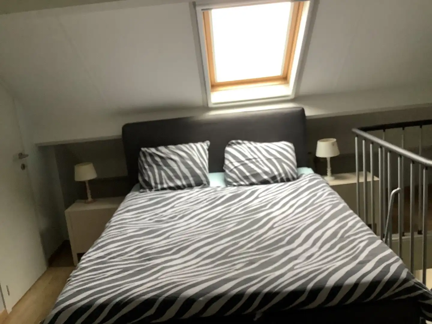 Duplex-appartement met 1 slaapkamer, terras aan voor-en achterkant apt.+ zeer mooi uitzicht foto 10