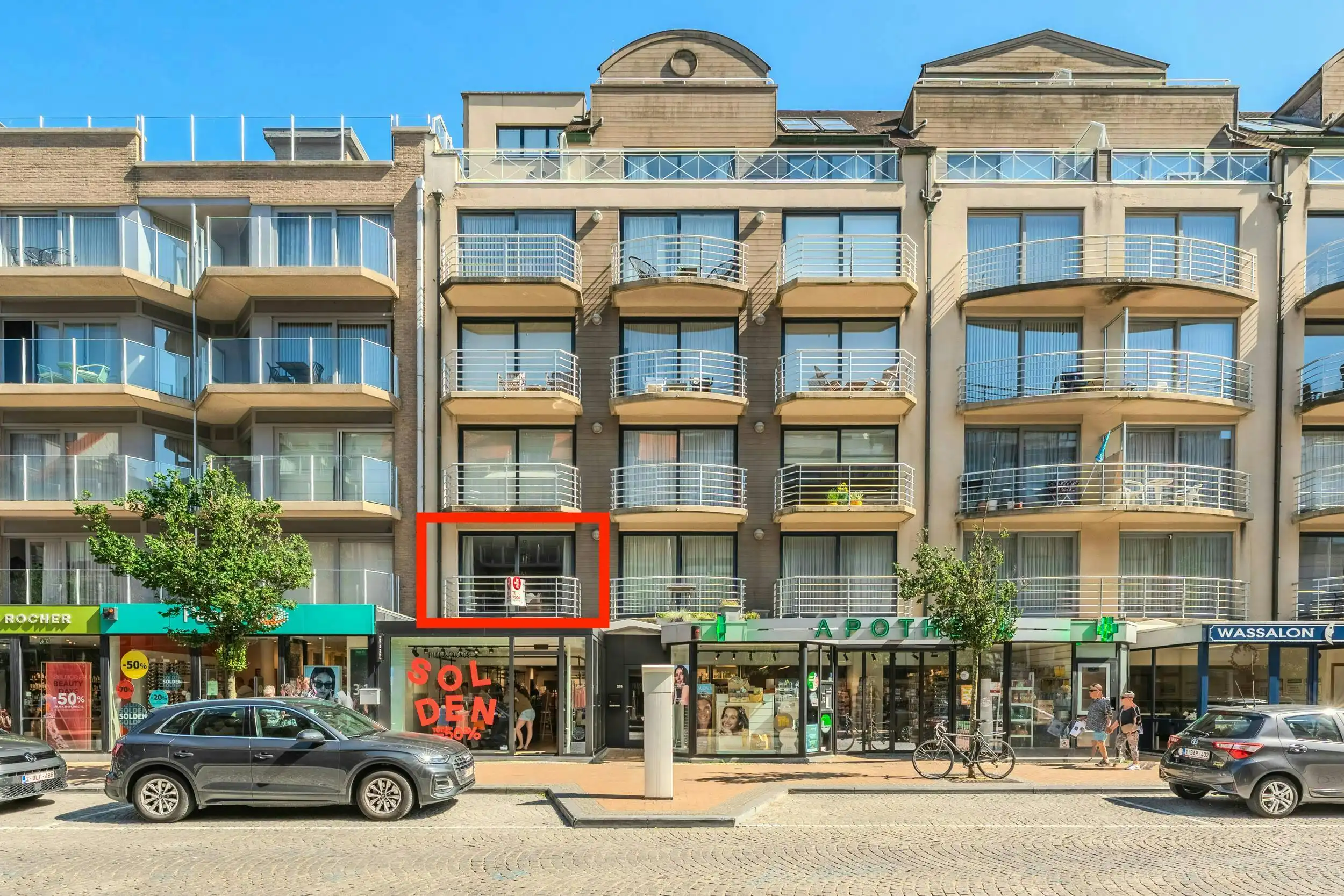 Appartement met 2 slaapkamers op toplocatie te Nieuwpoort foto 2