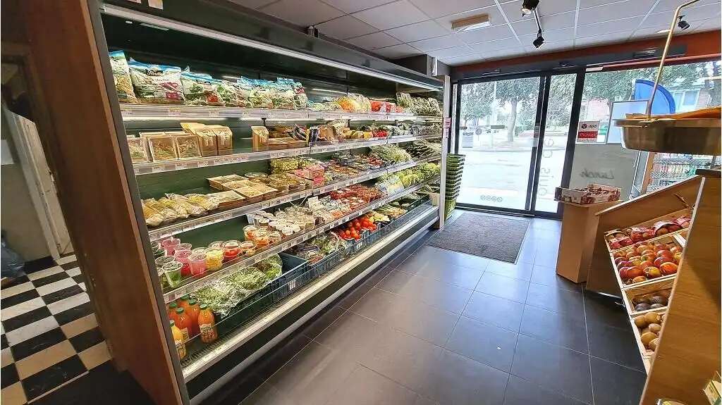 Overname instapklare buurtwinkel 400 m2 in Sint-Michiels Brugge foto 6