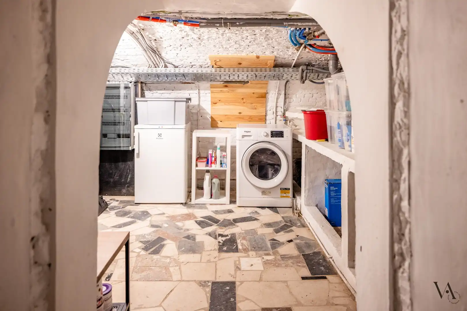 Volledig gerenoveerde woning met koer en dakterras in rustig straatje in Leuven foto 21