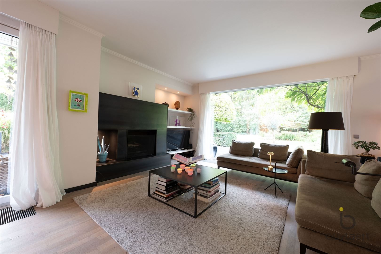 Gezellige instapklare woning met een prachtige groene tuin! foto 12