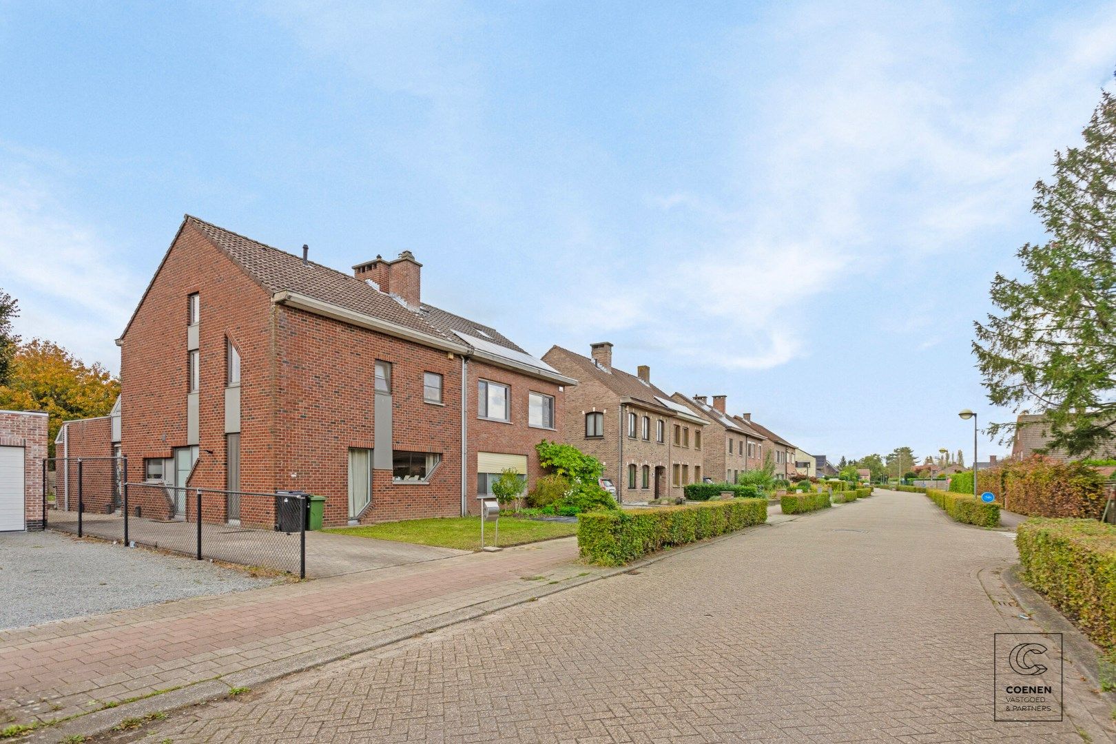 Ruime en instapklare woning met  5 slpk's en een bew opp van 214 m² te Wommelgem! foto 18