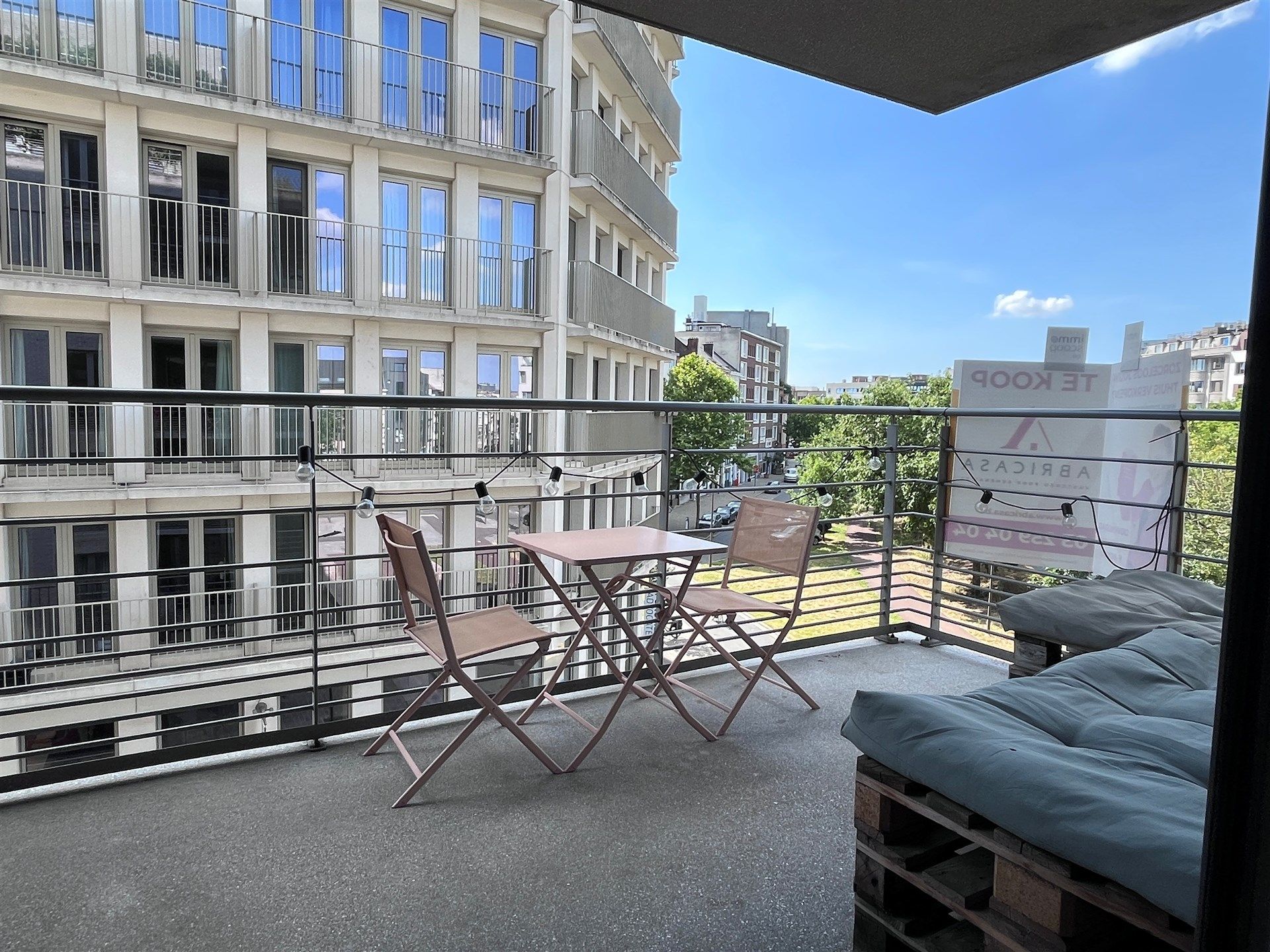 3 slaapkamerappartement met terras

 en autostaanplaats  foto 4