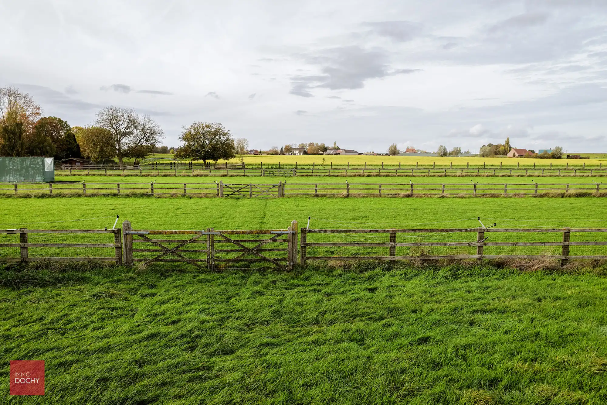 Vierkantshoeve met paardenaccommodatie op ca. 5,3ha foto 10