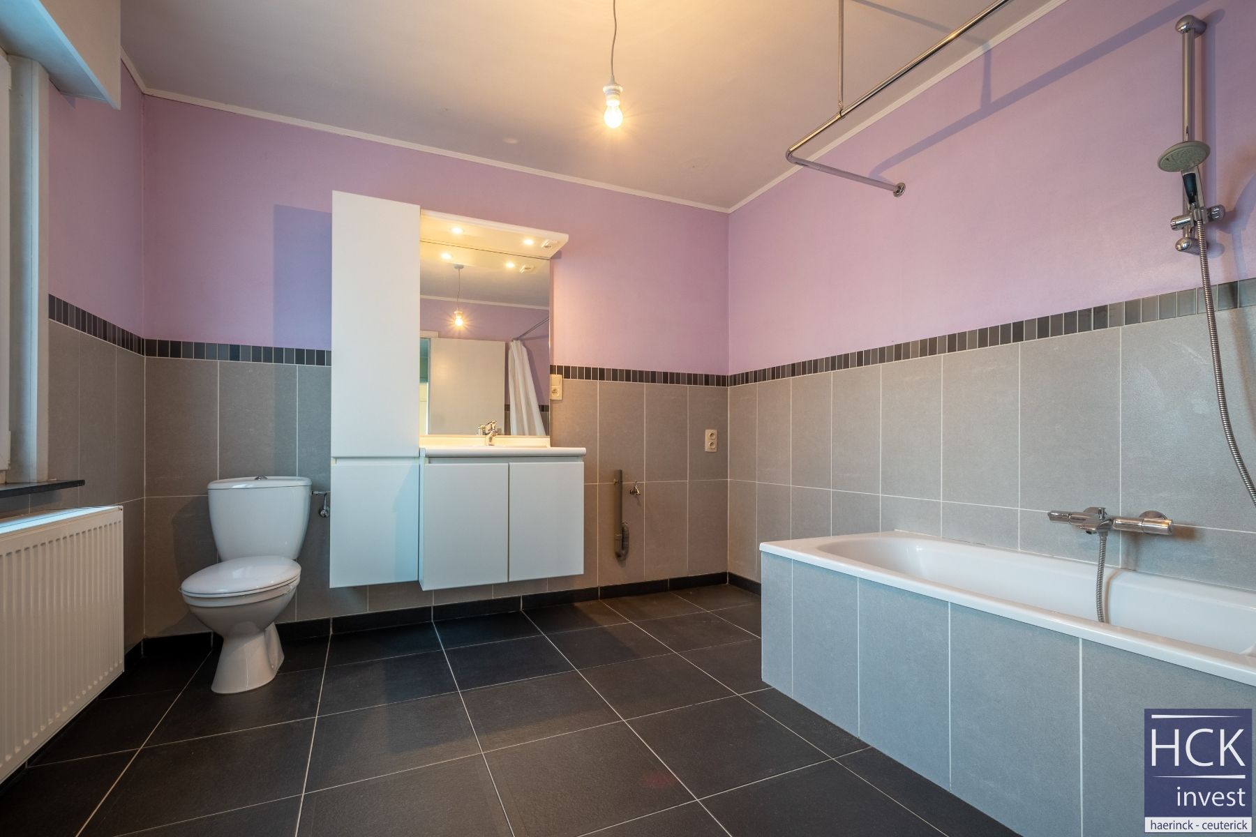 DEINZE - Instapklare woning met 2 SLPK. en tuin op topligging! foto 11
