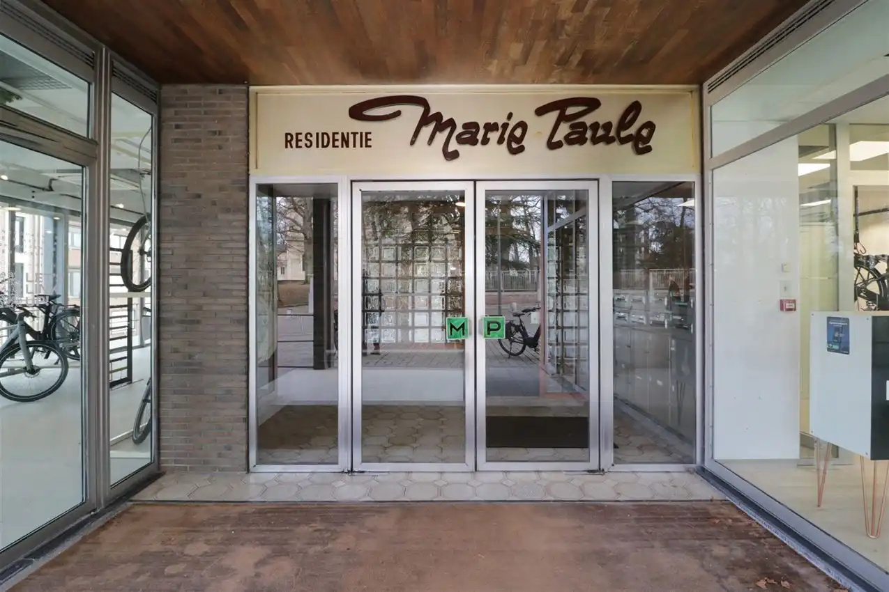 Prachtig en centraal gelegen studio in verzorgde residentie, met autostaanplaats foto 21