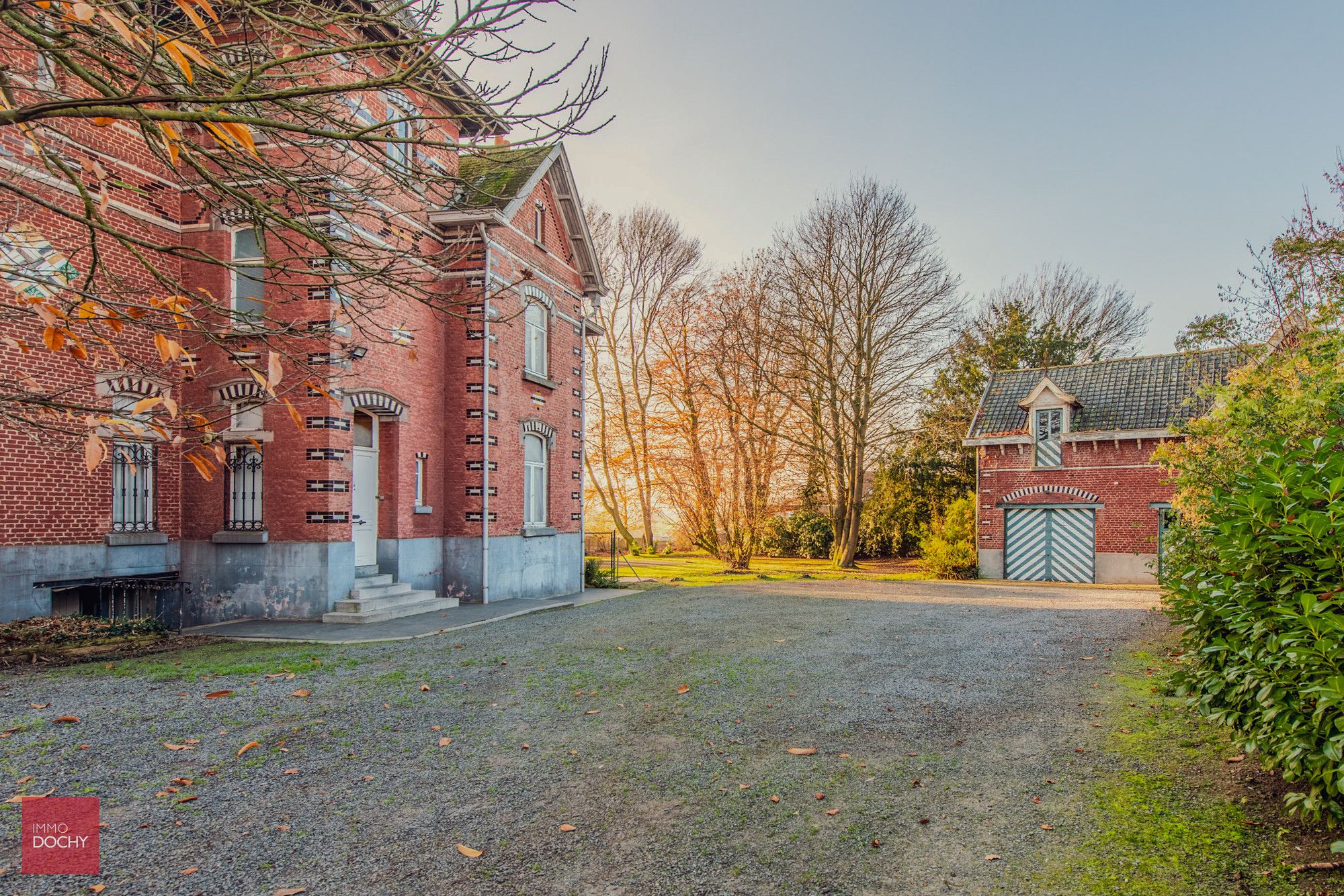 Karaktervol en centraal gelegen villa-herenhuis met unieke uitstraling foto 4