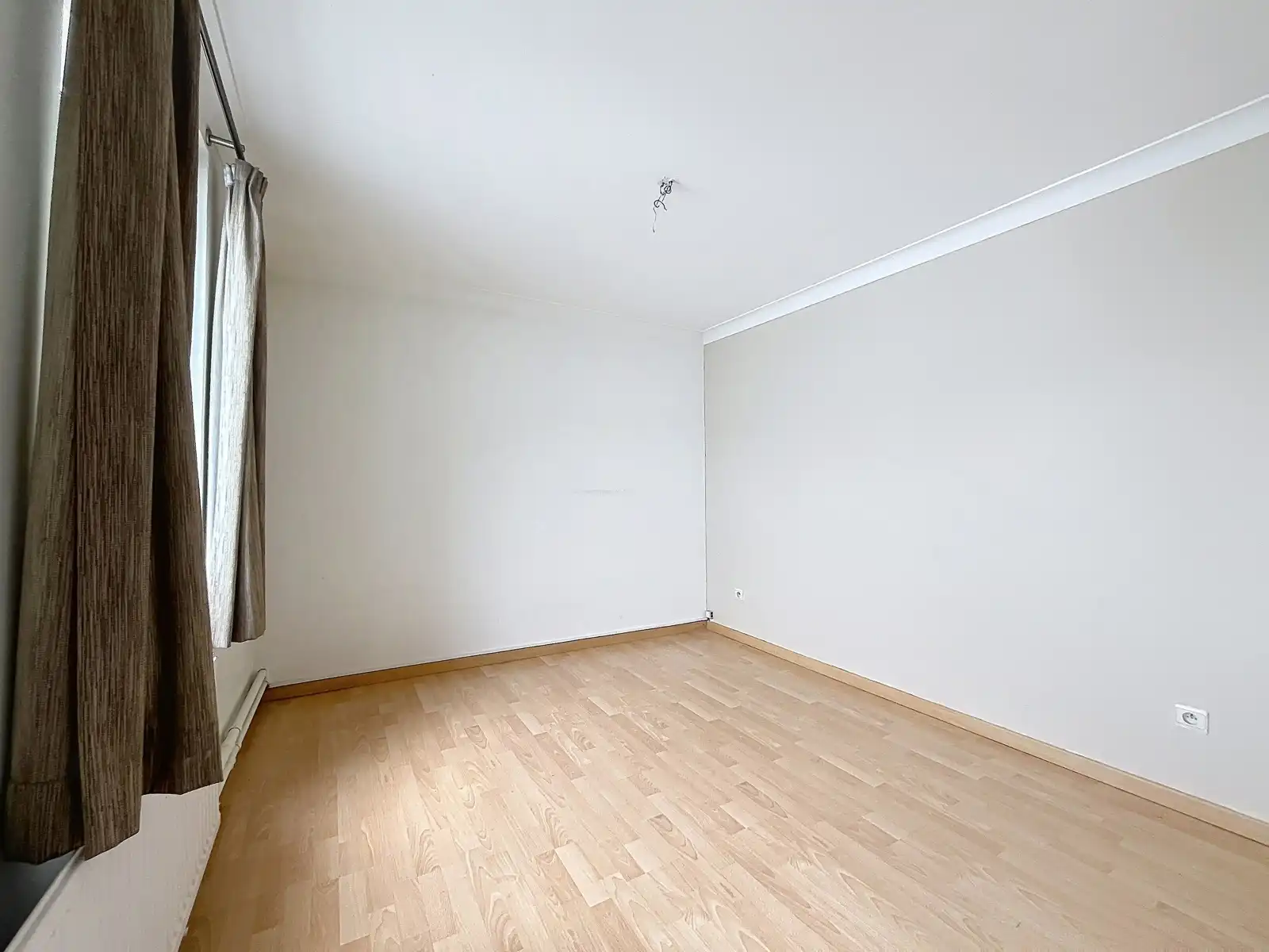 Handelspand te huur op topligging foto 16