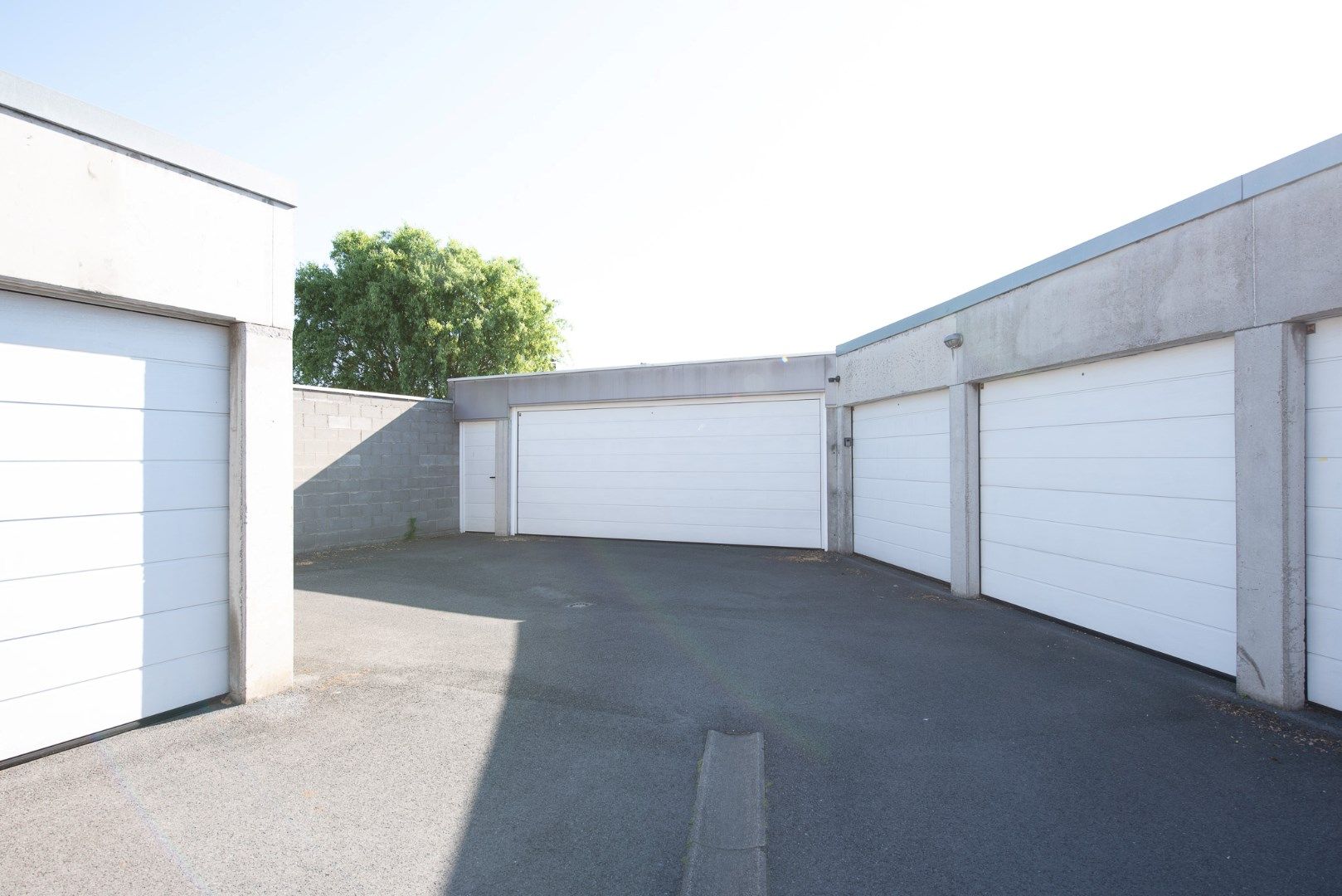 Mooi afgewerkt appartement TE HUUR nabij centrum van Desselgem in 'residentie Briek Schotte'.  foto 12