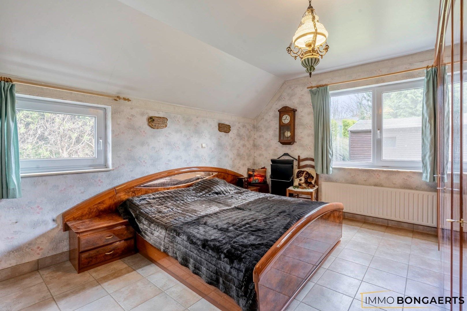 Ruime, rustig gelegen woning met drie slaapkamers foto 17