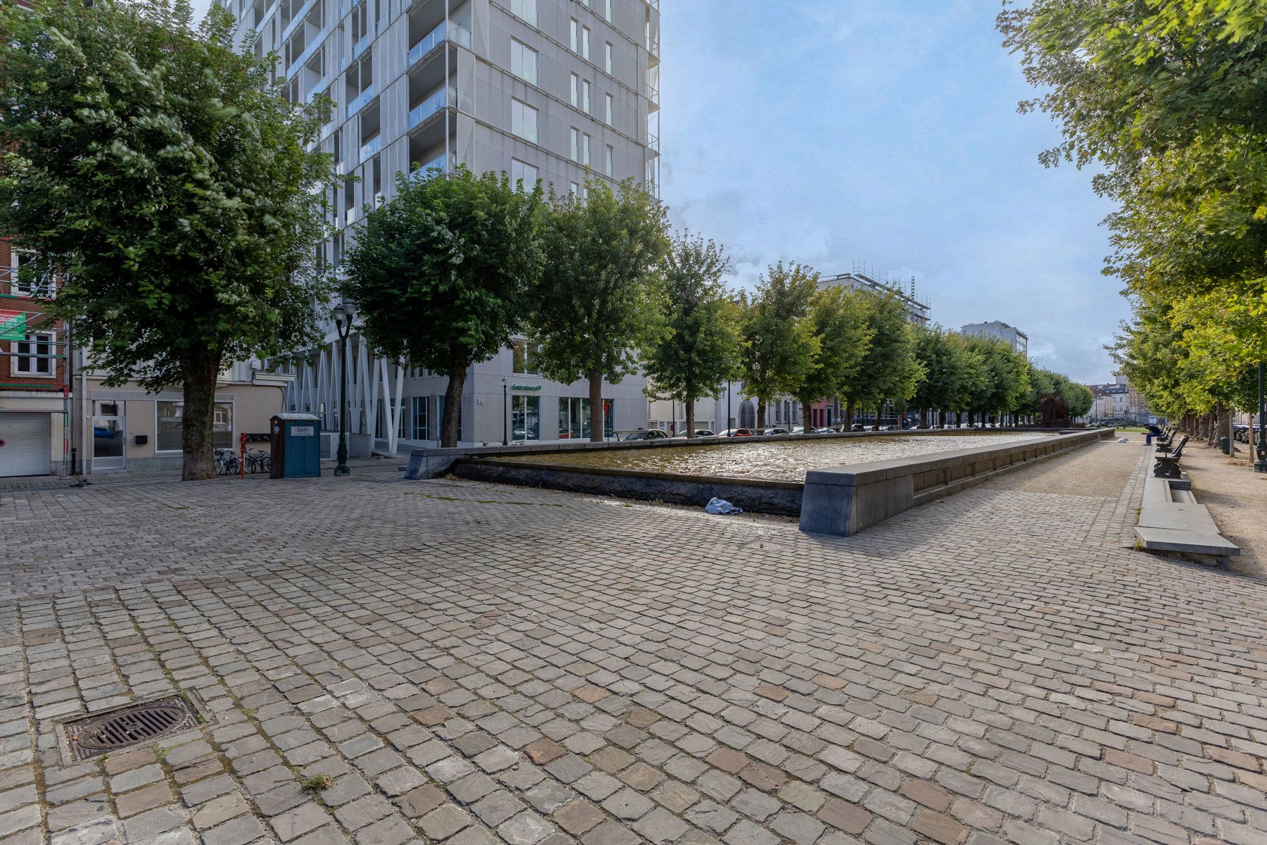 Recente studio met leuk terras en kelder foto 2