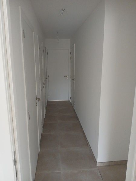 Gelijkvloers nieuwbouw appartement met terras en tuin gelegen in het centrum van Opglabbeek foto 14