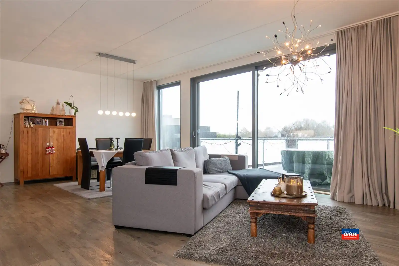 Gemengd gebouw met winkel, 2 appartementen, kantoor en magazijnruimte foto 16