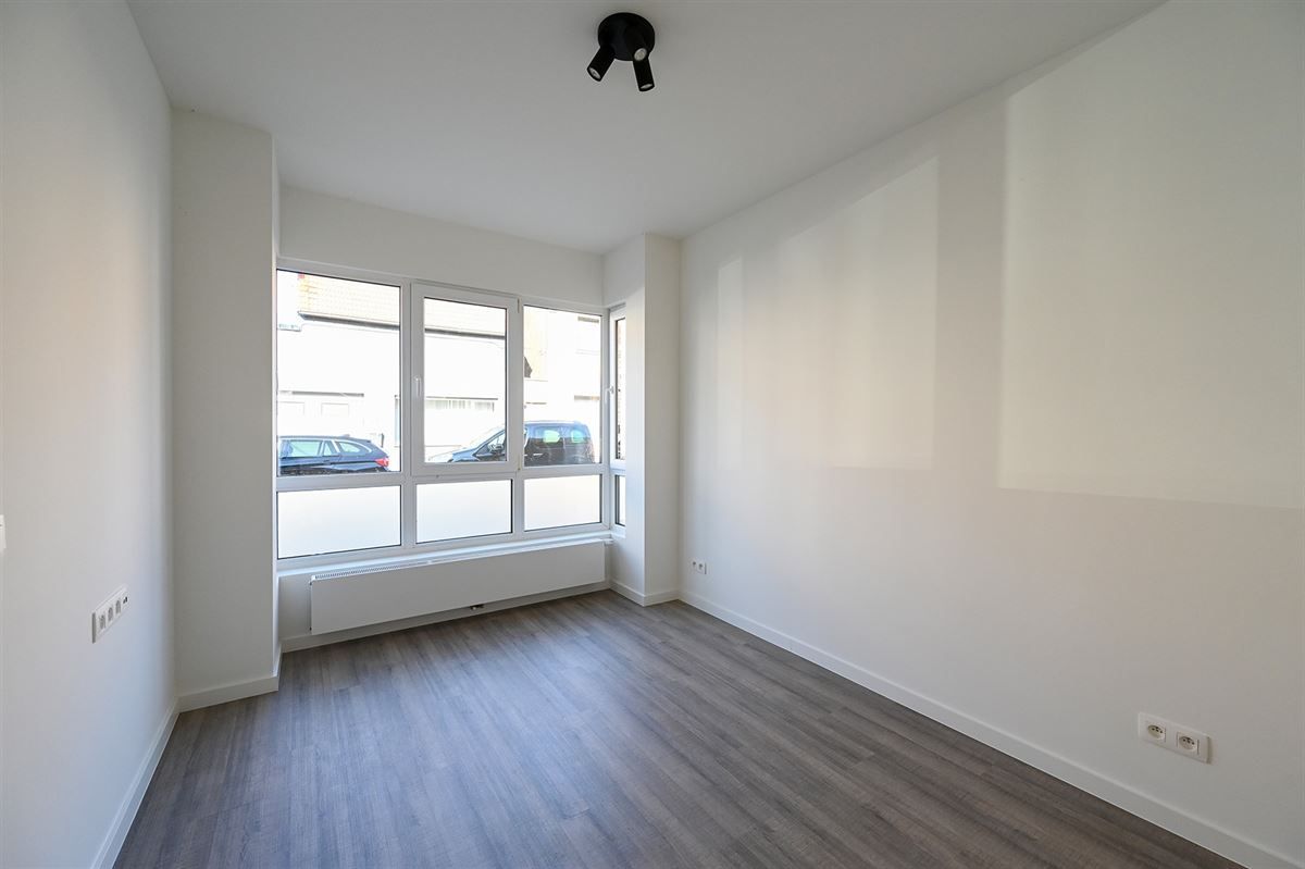 Mooi gerenoveerde woning met tuin en polderzicht foto 13