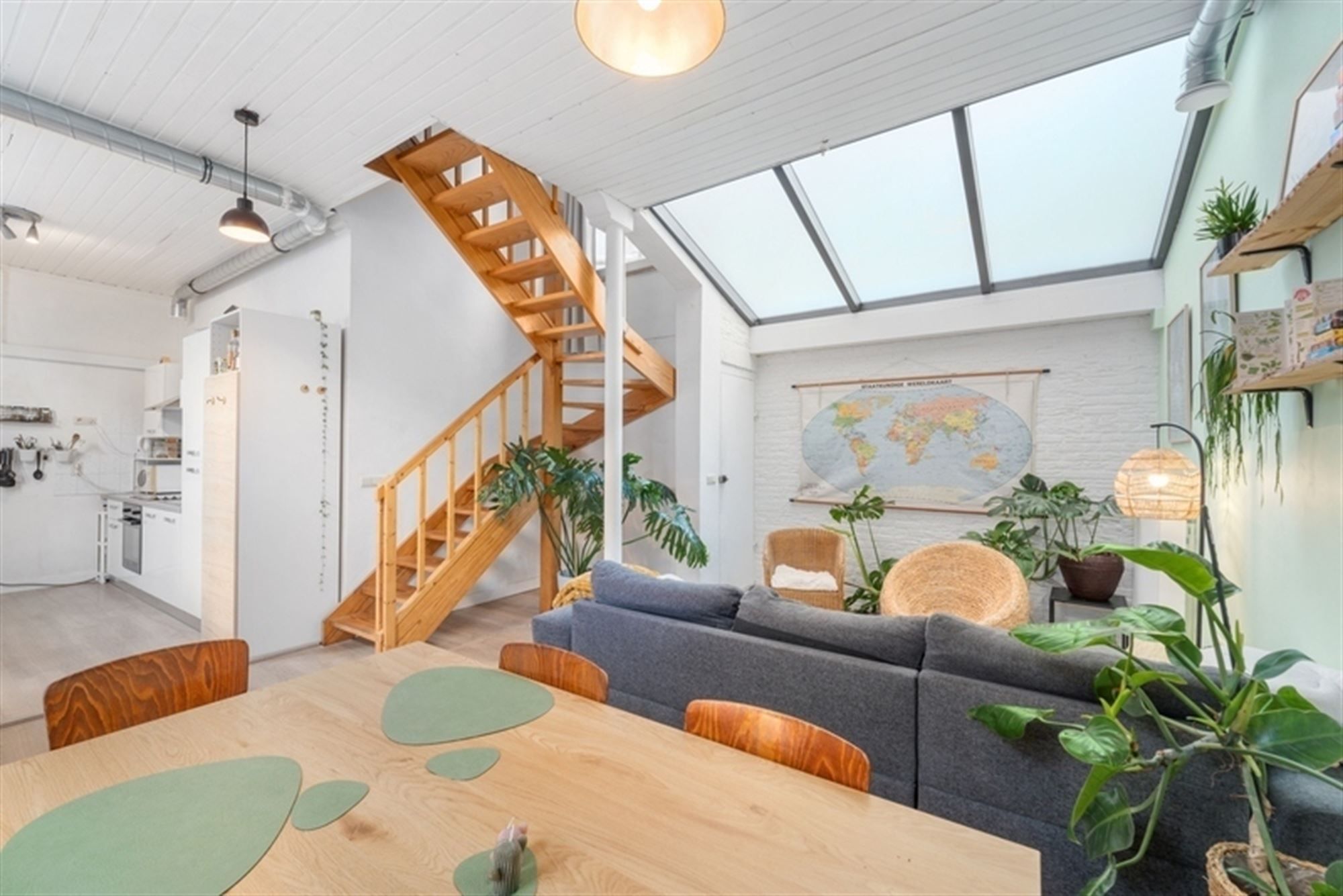 Woning met statige gevel en 3 slaapkamers aan Victoria Regiapark foto 2