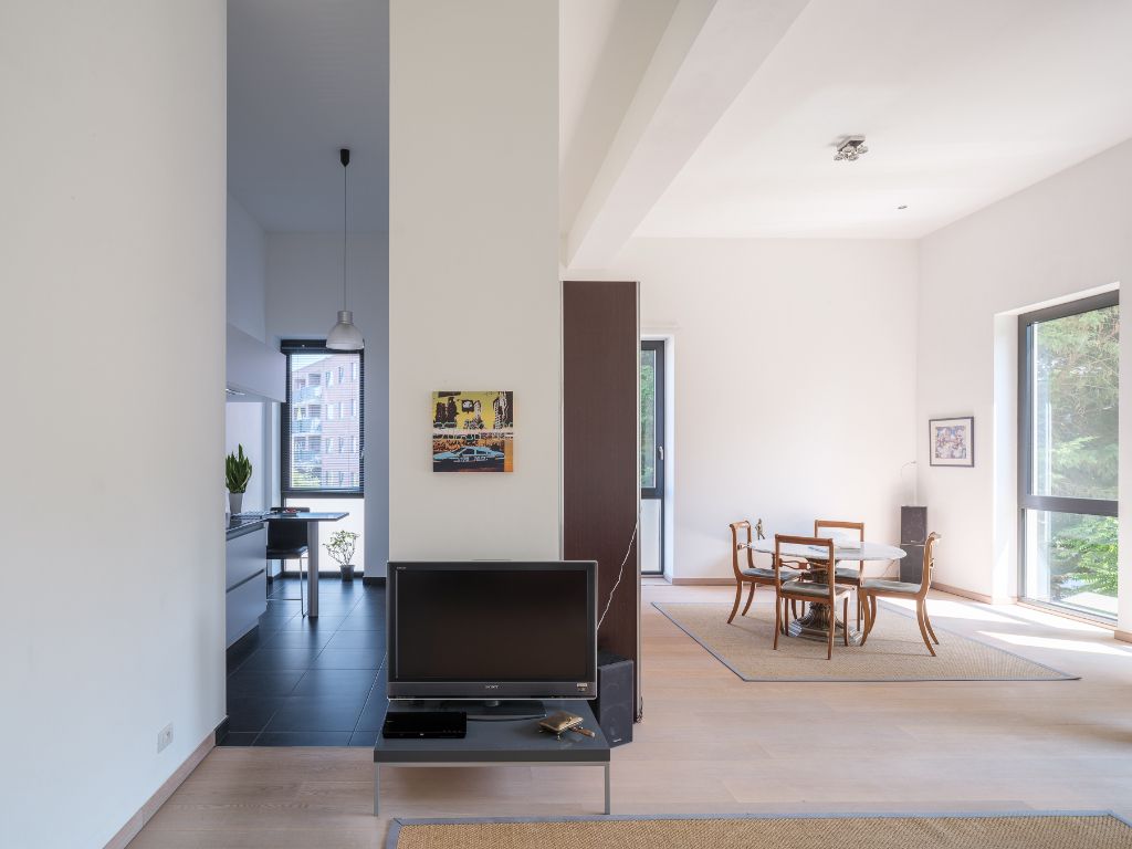 Ruim en lichtrijk 2-slaapkamerappartement met zonneterras in een groene en rustige omgeving vlakbij de Coupure. foto 8