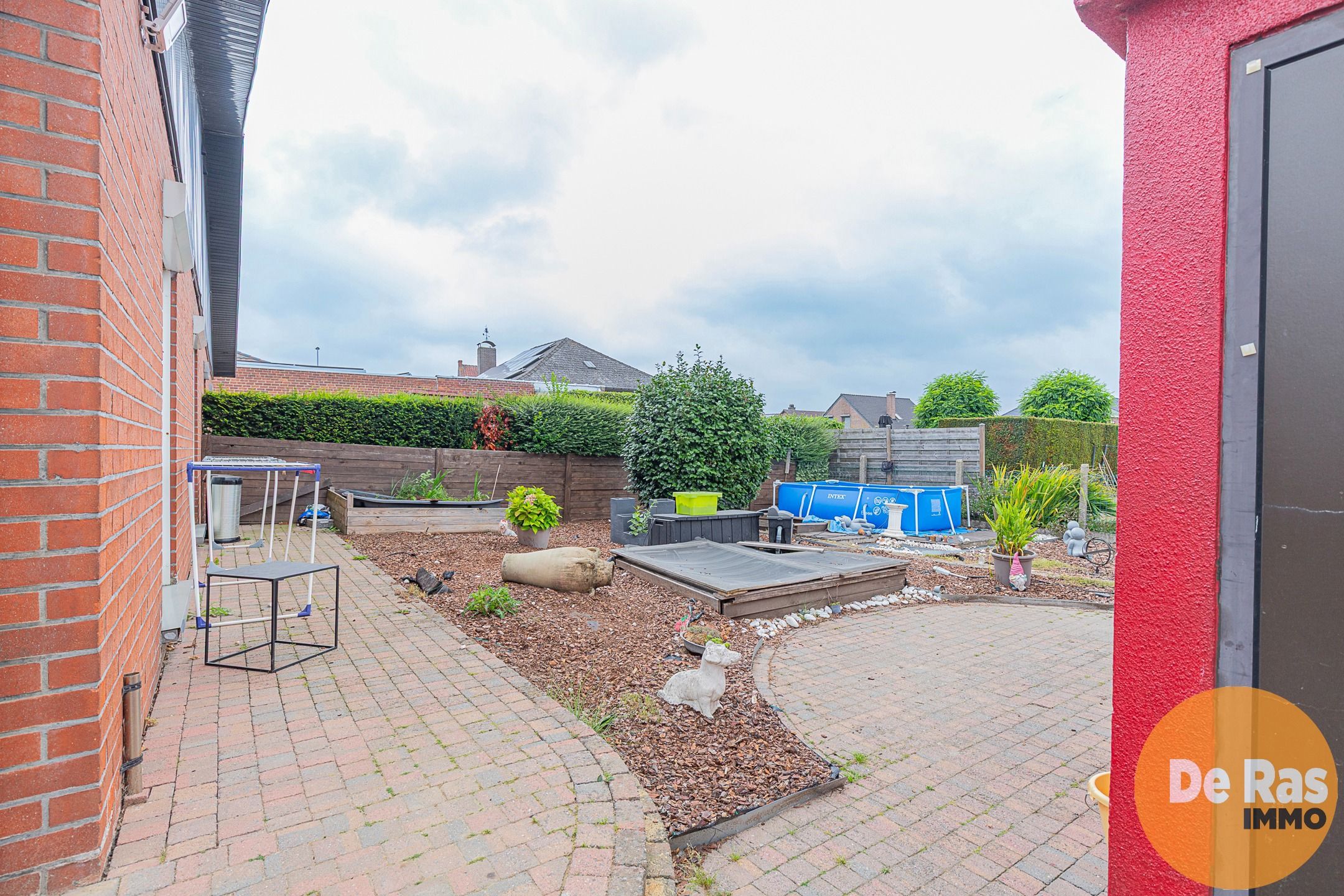 BURST – Centraal gelegen bungalow met 2 slpks  foto 2