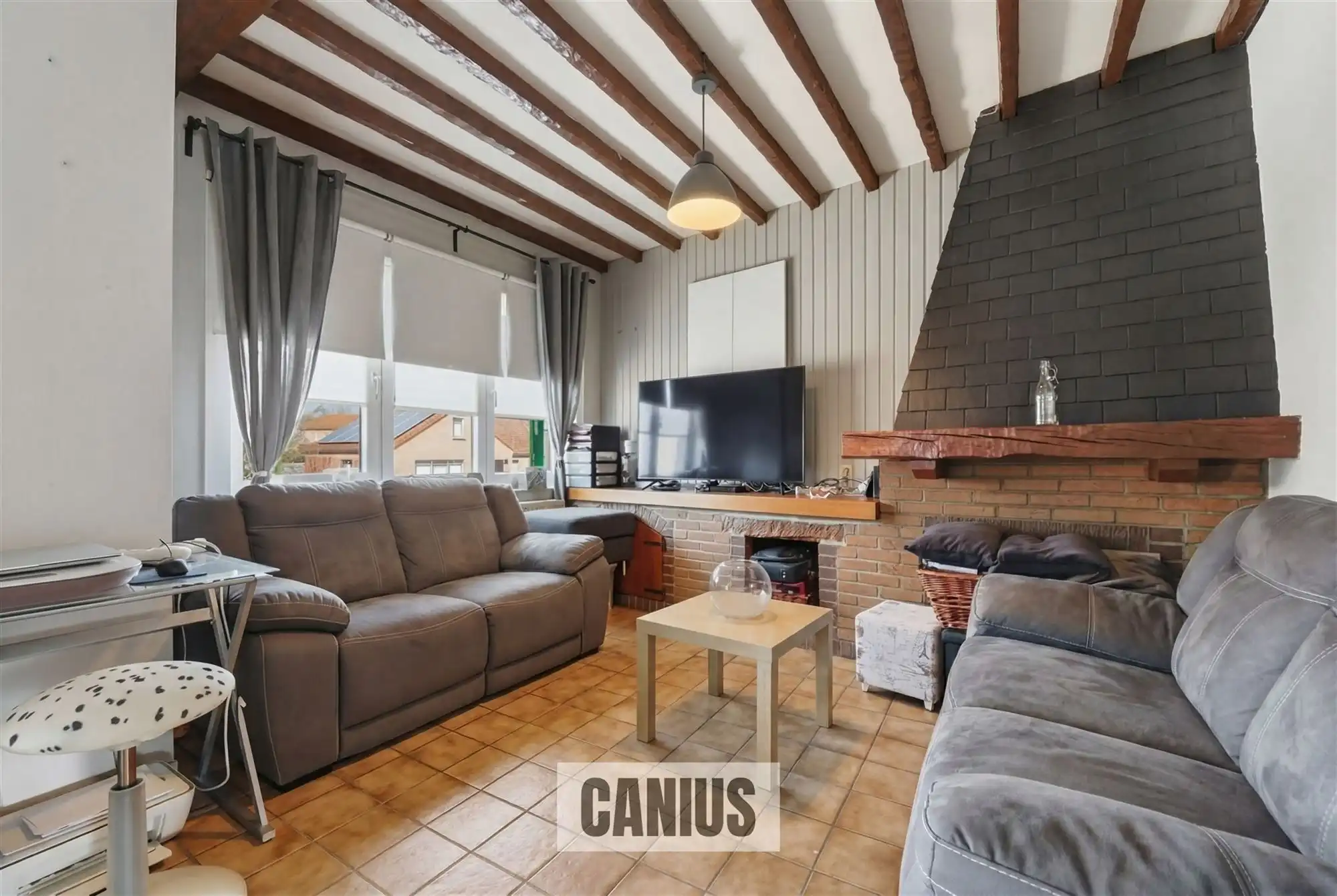 CHARMANTE BEL-ETAGE WONING MET 3 SLAAPKAMERS foto 9