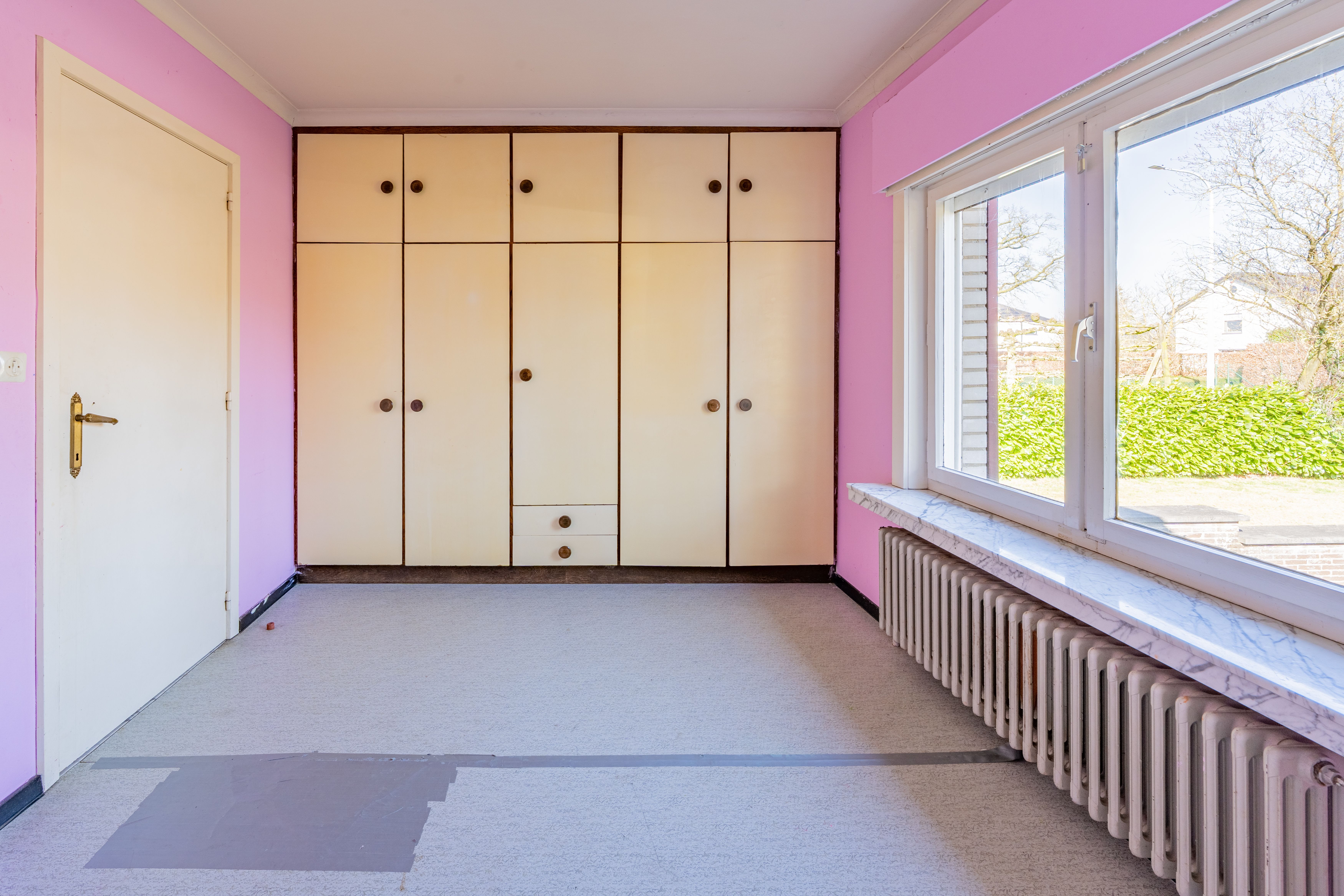 Ruime woning op een perceel van 2.200 m2 foto 8