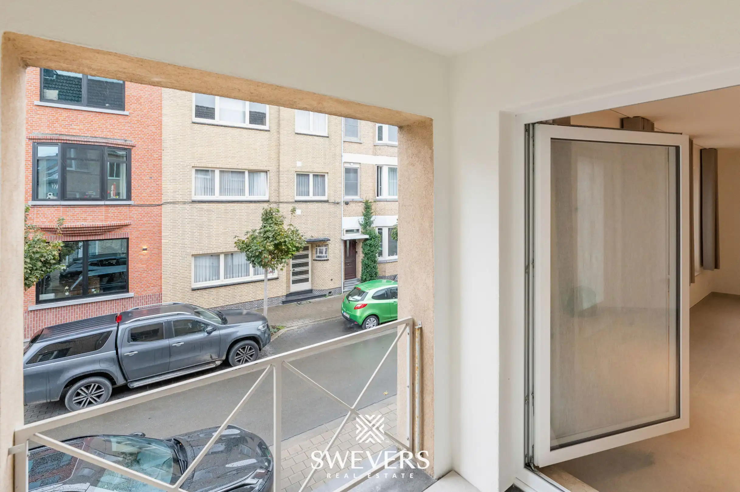 Recent gerenoveerd 2 slpk appartement met terras vlakbij centrum Hasselt foto 21
