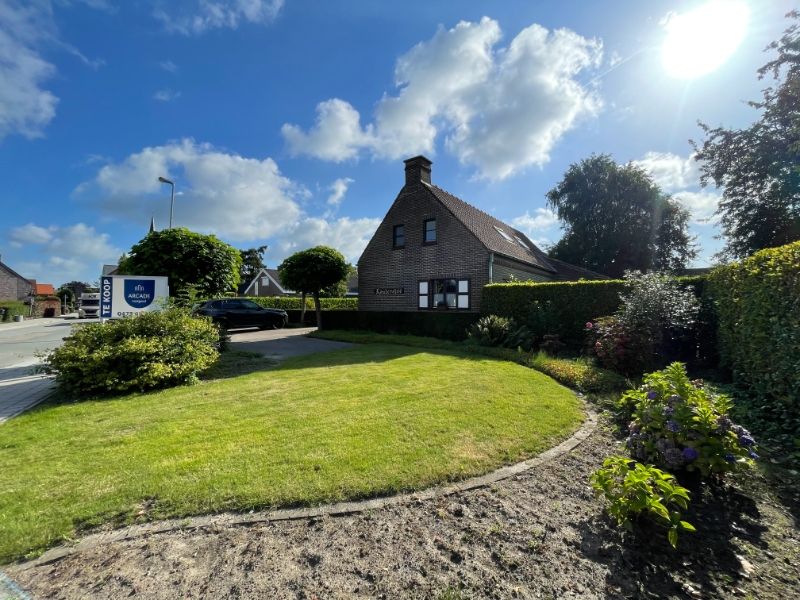 Rustig gelegen villa nabij de kerk van Vosselare foto 1